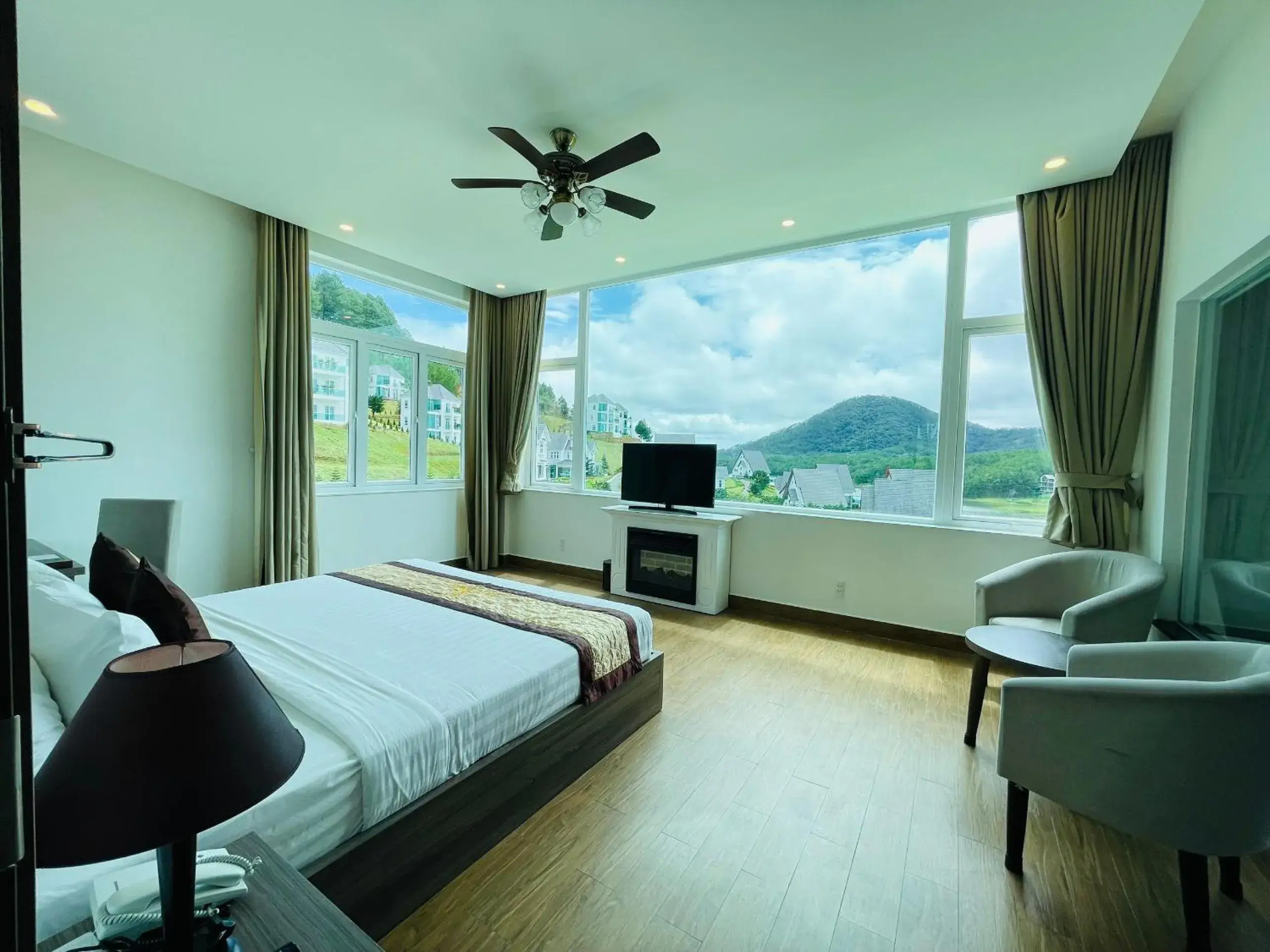 Bedroom in Dalat Wonder  Resort