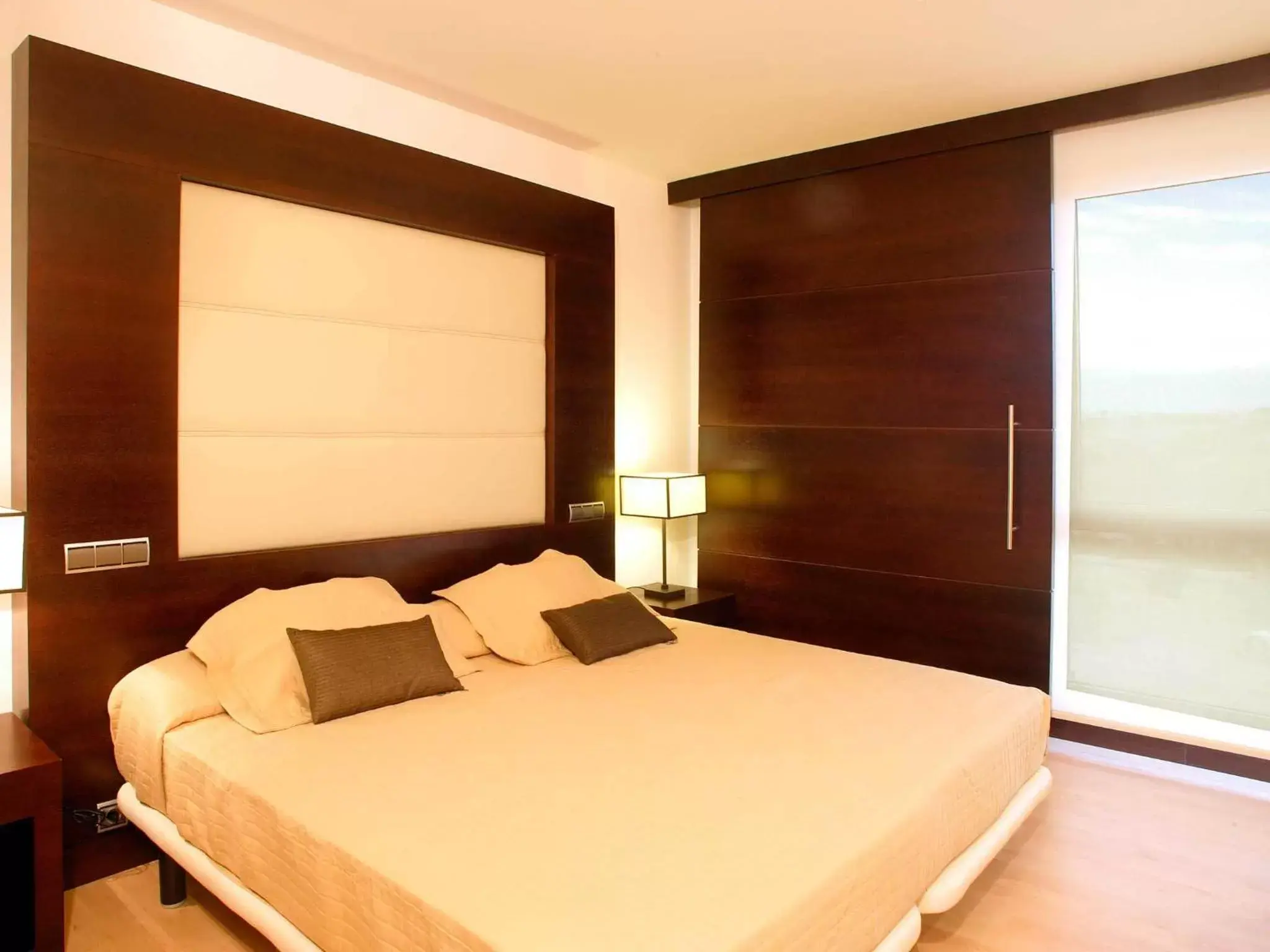 Bed in Eurostars i-hotel Madrid