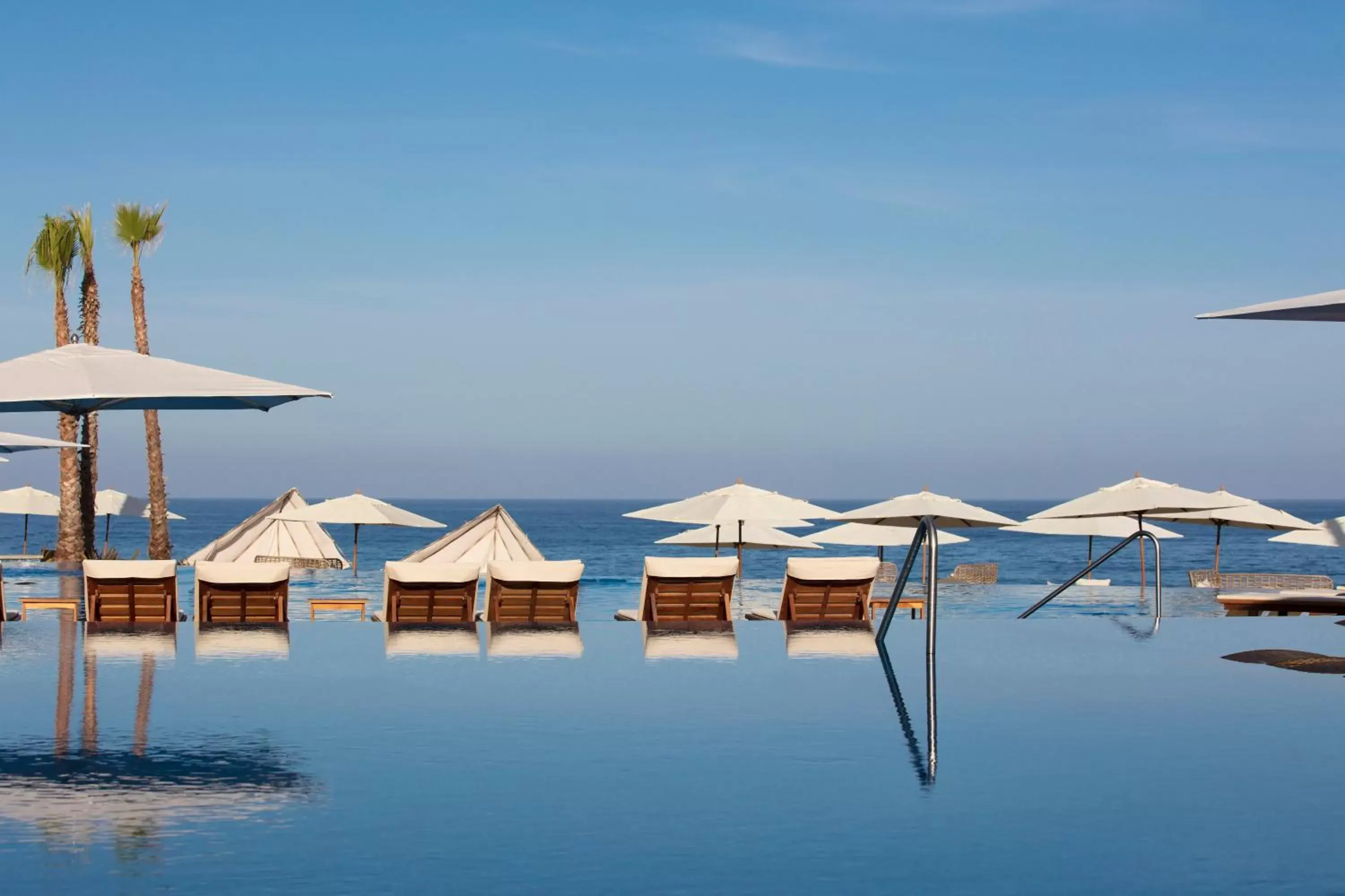 Pool view in Krystal Grand Los Cabos - All Inclusive Pool view in Krystal Grand Los Cabos - All Inclusive