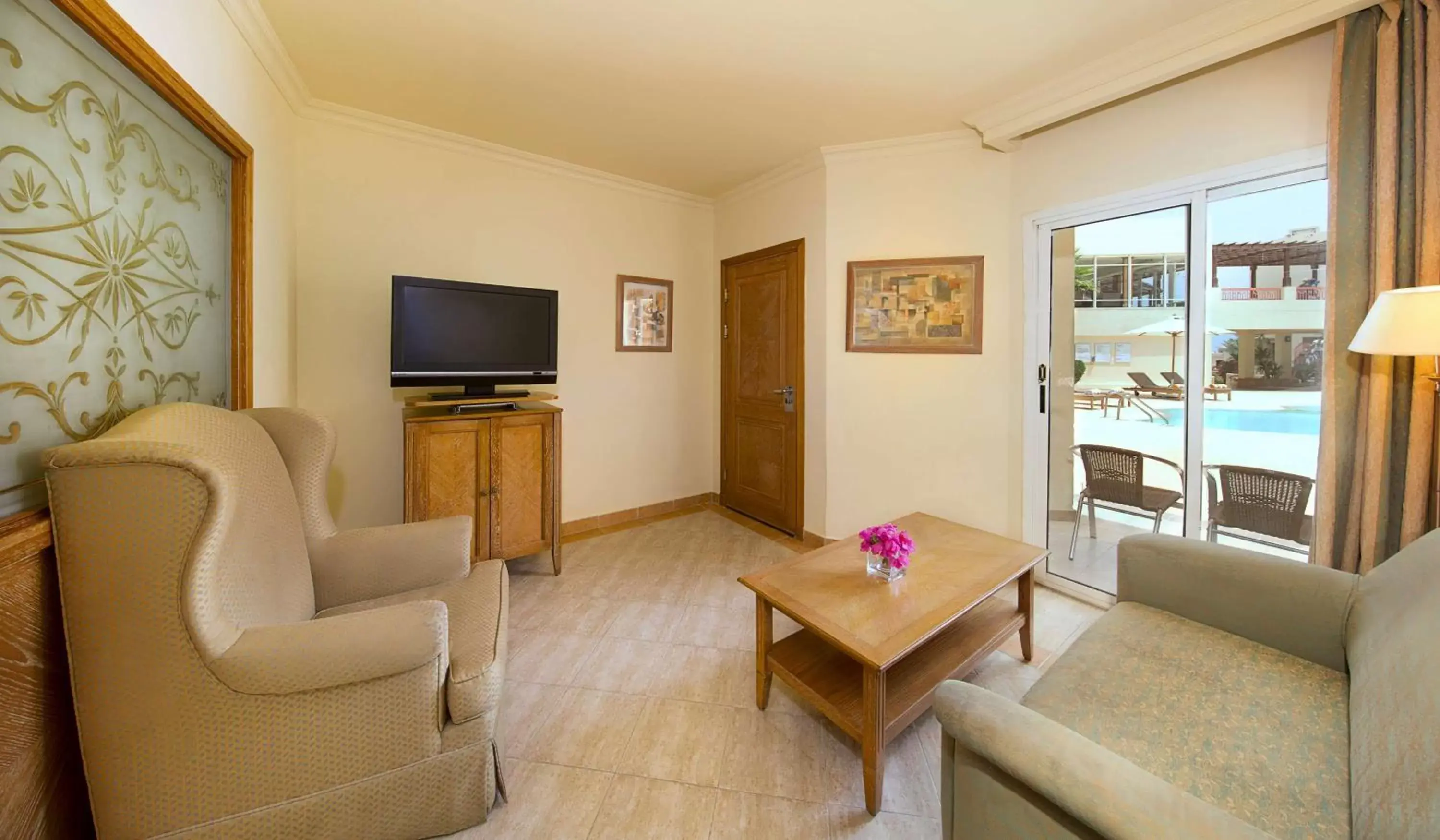 Family Suite in DoubleTree by Hilton Sharks Bay Resort Family Suite in DoubleTree by Hilton Sharks Bay Resort