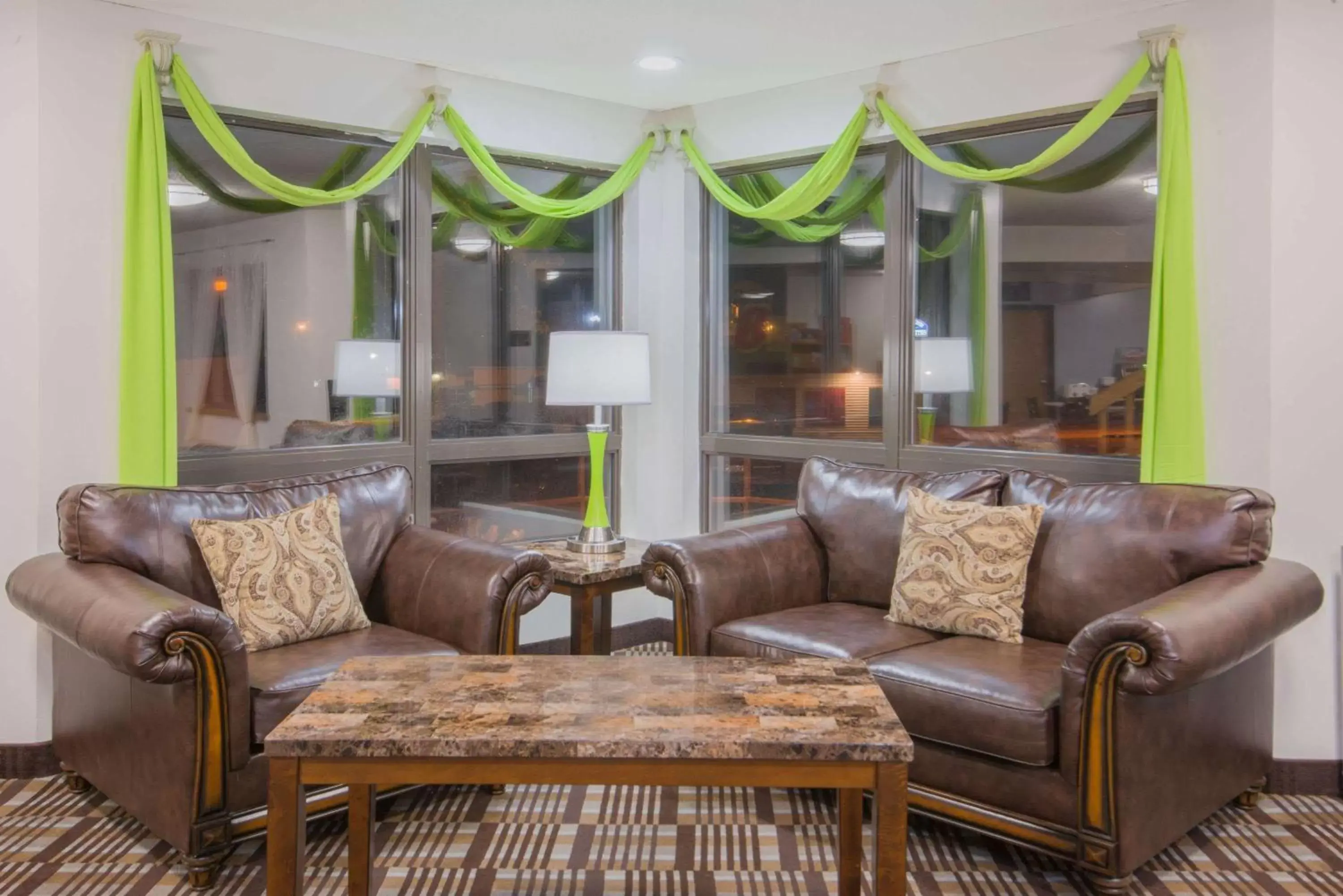 Lobby or reception in Super 8 by Wyndham Toledo Lobby or reception in Super 8 by Wyndham Toledo