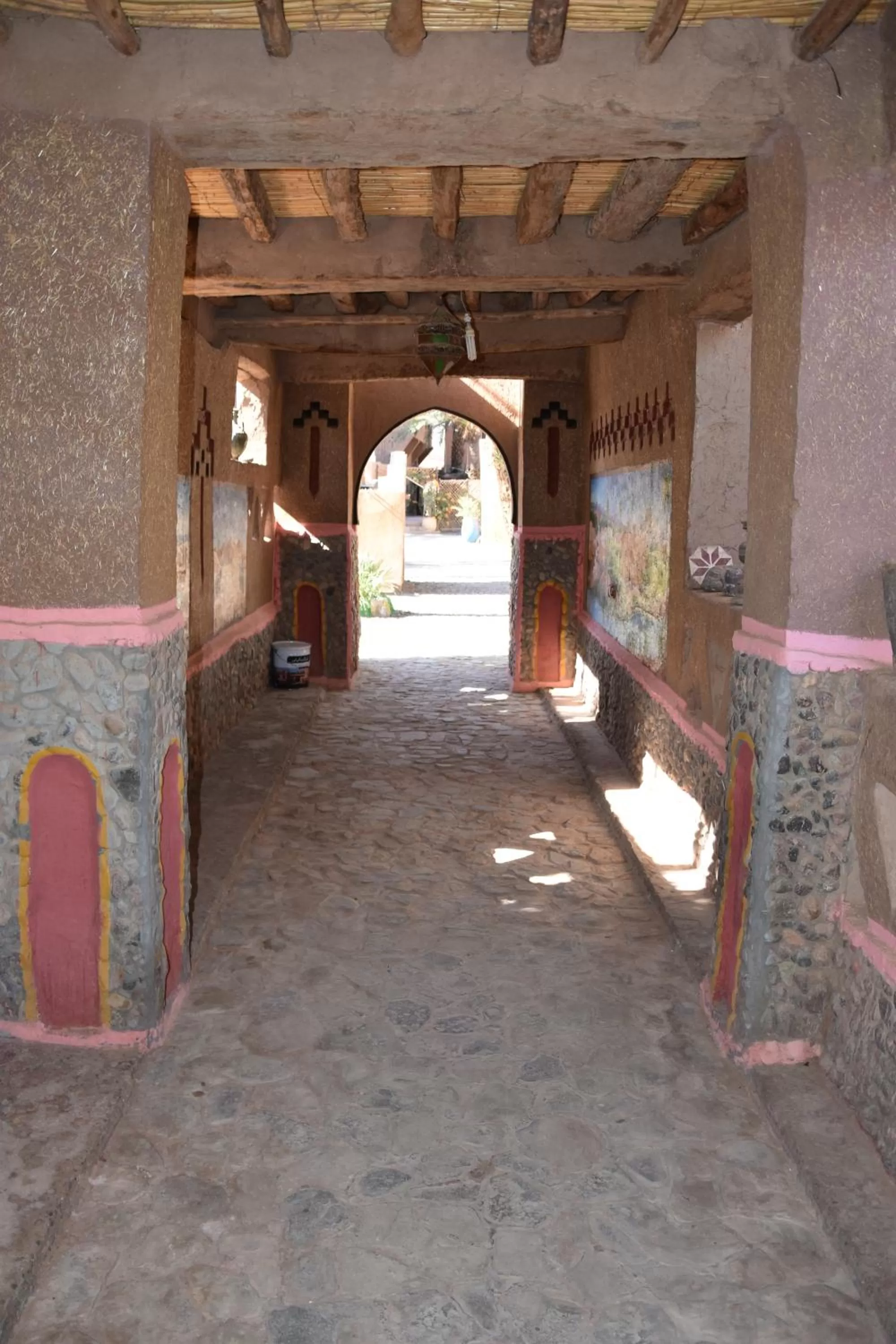 Facade/entrance in Prends Ton Temps