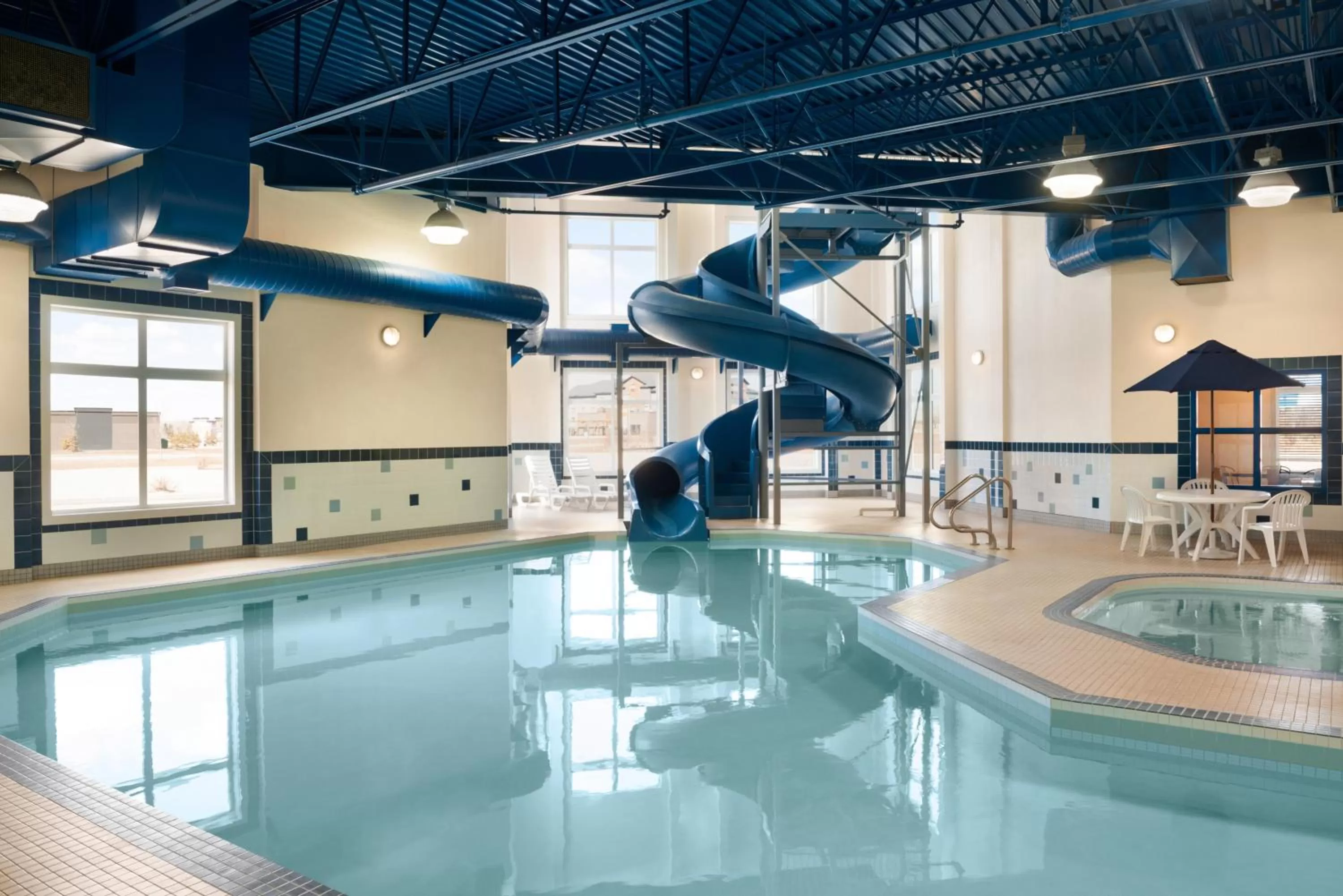 Swimming pool in Ramada by Wyndham Drayton Valley