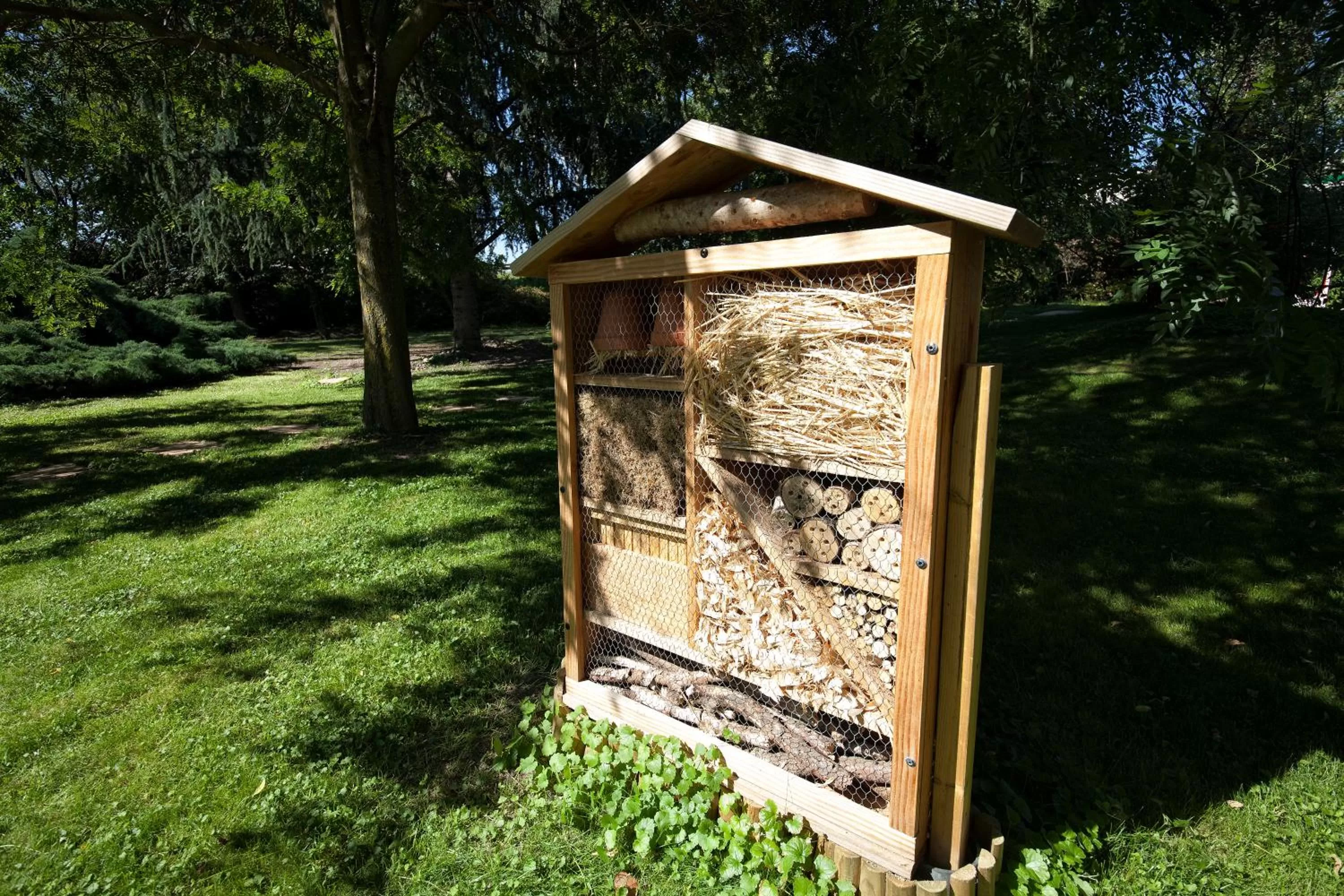 Garden in Novotel Clermont-Ferrand