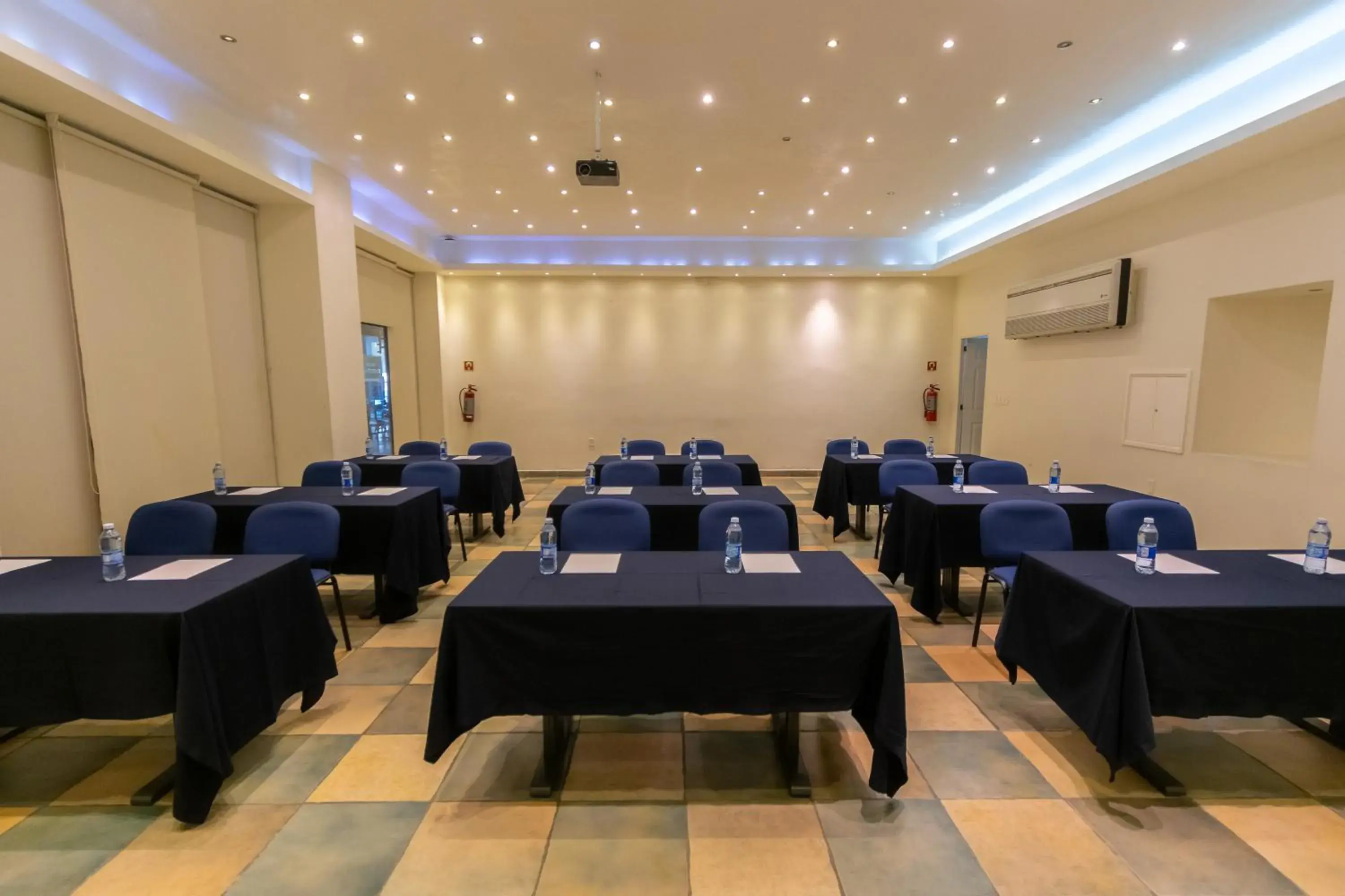Banquet/Function facilities in Hotel Poza Rica Centro