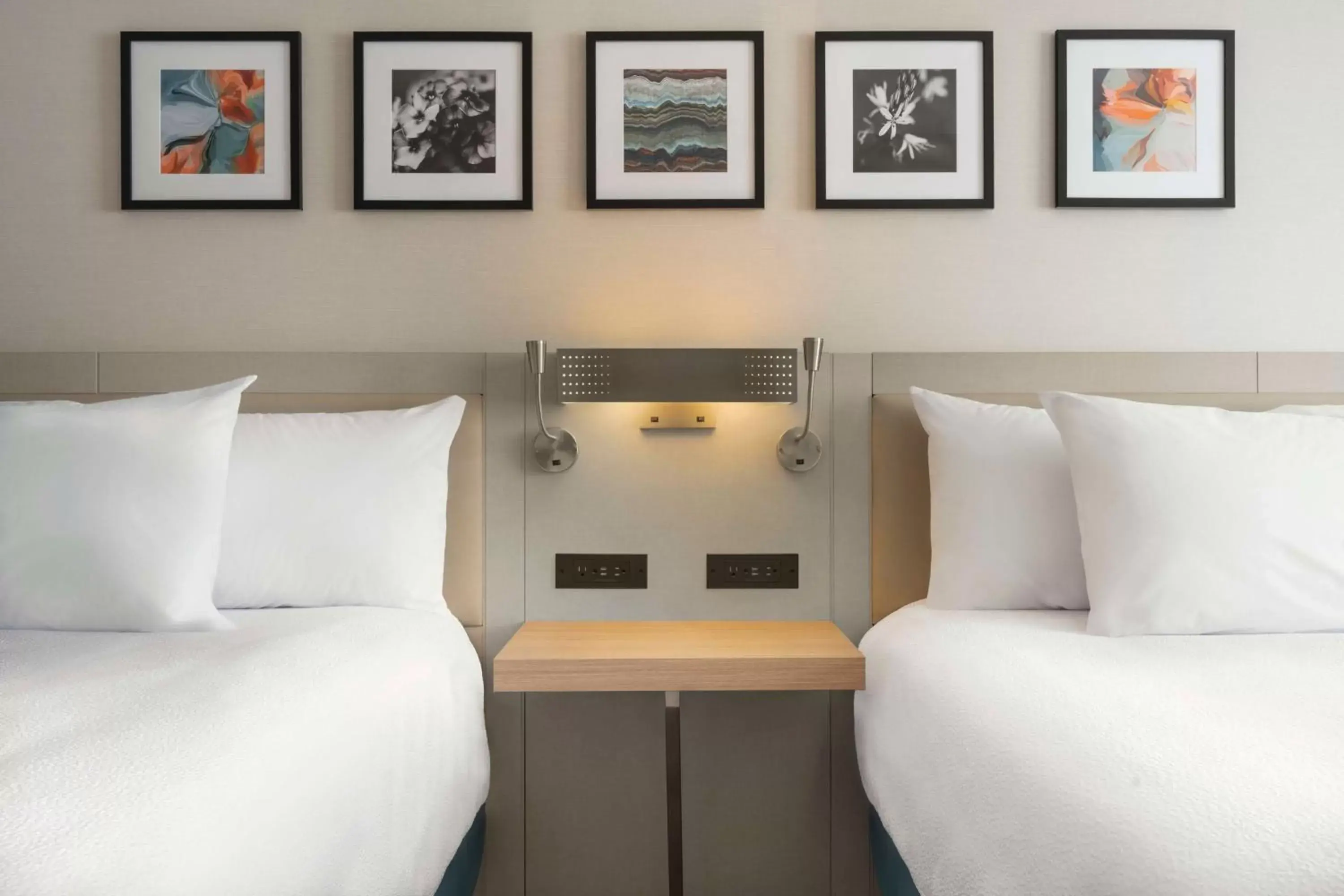 Bed in Hilton Garden Inn Fort Collins