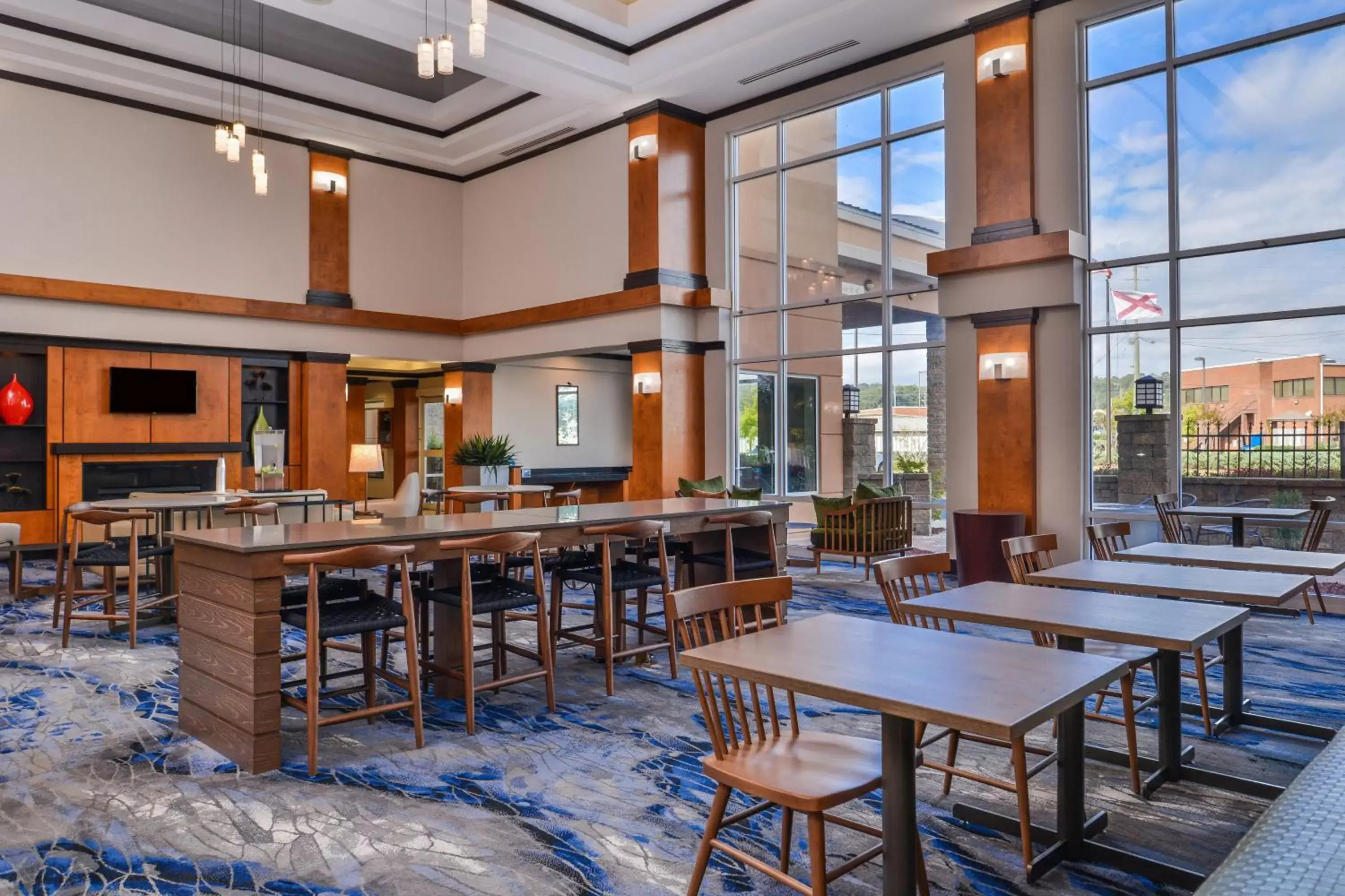 Breakfast, Restaurant/Places to Eat in Fairfield Inn and Suites by Marriott Birmingham Pelham/I-65