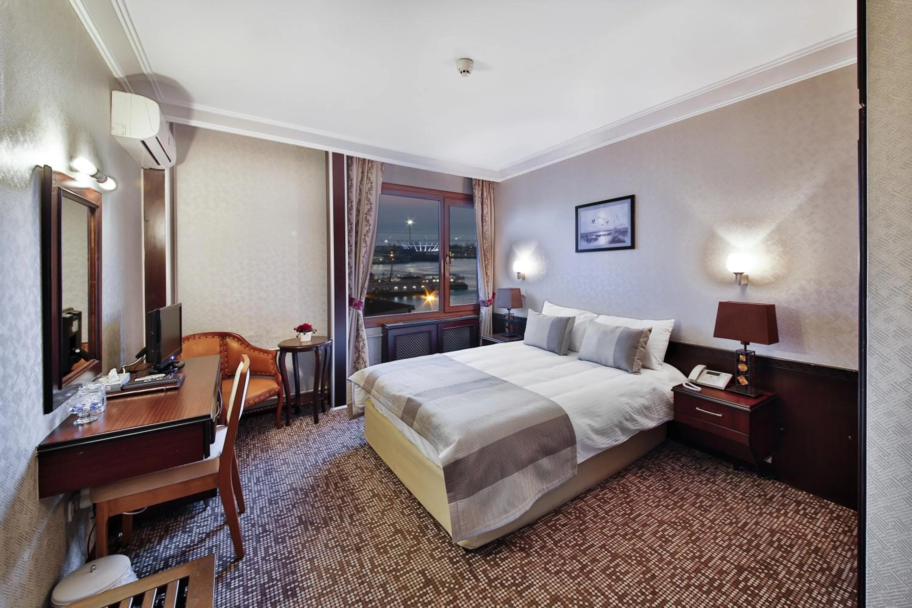 View (from property/room), Bed in Sidonya Hotel