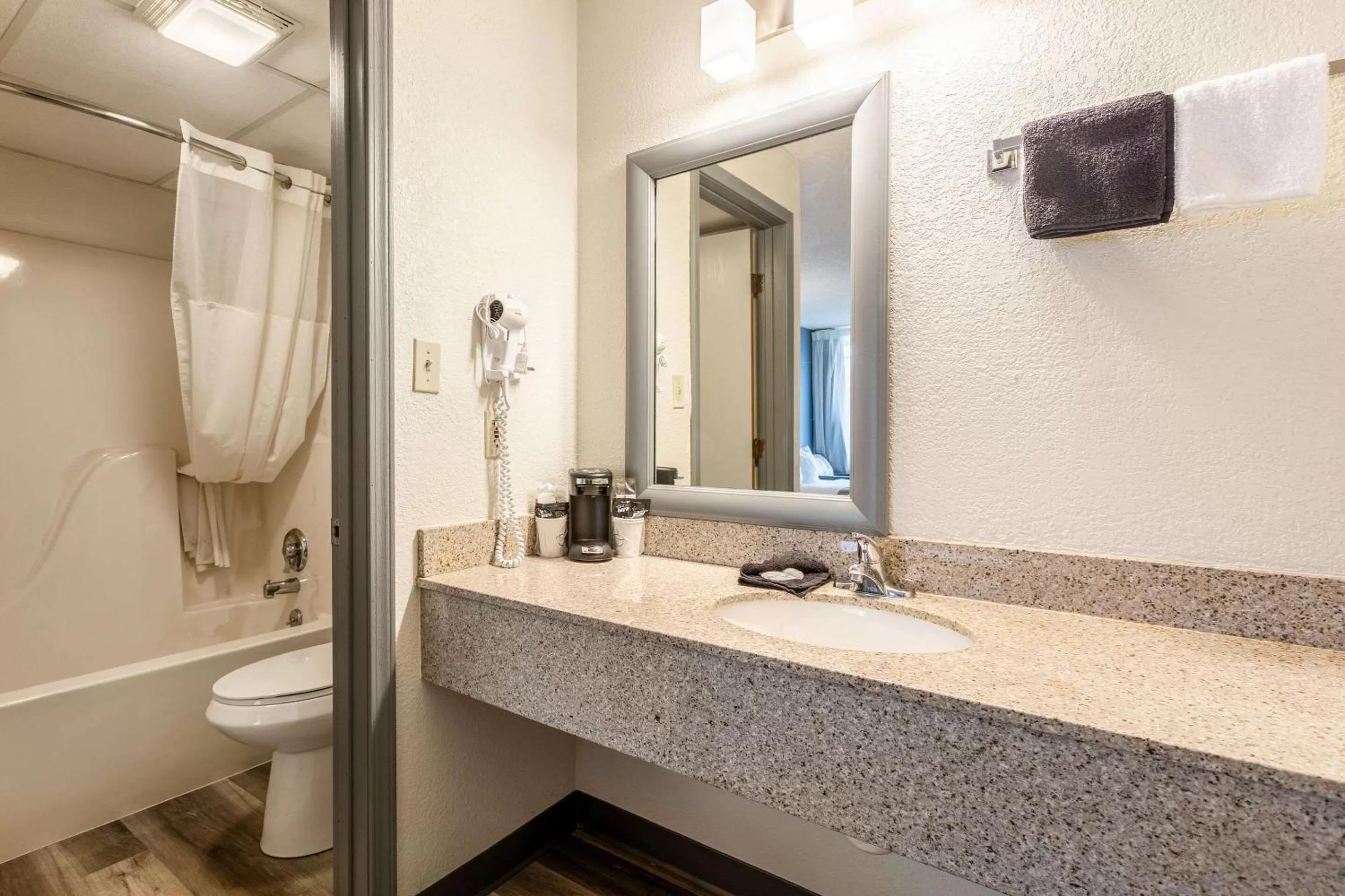 Bathroom in Quality Inn Branson On the Strip