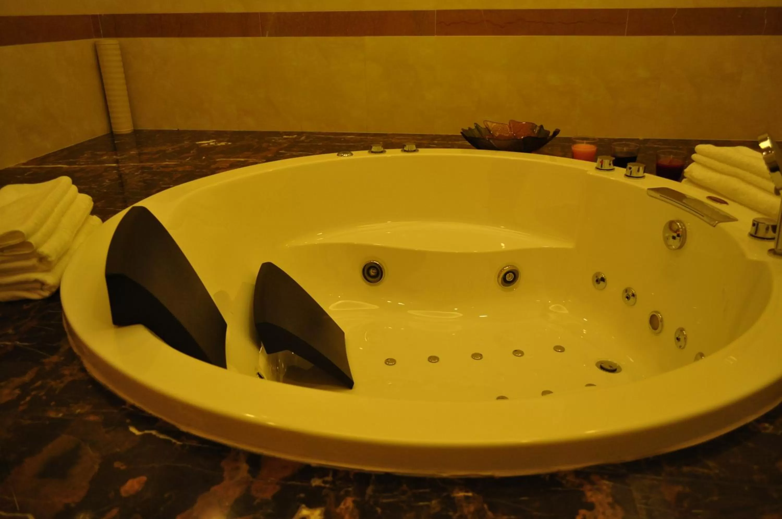 Bathroom in Sogecoa Golden Peacock