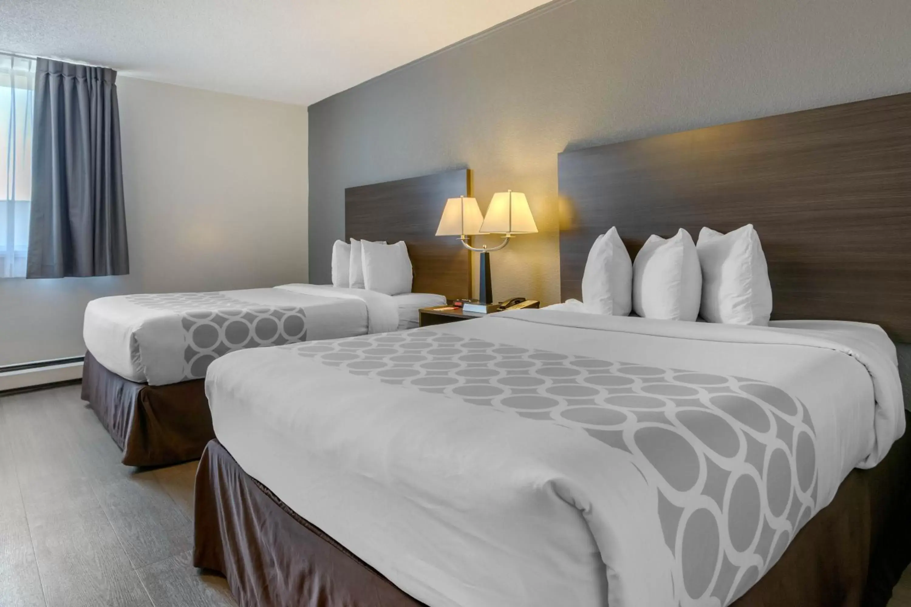 Bed in Super 8 by Wyndham Macleod Trail Calgary