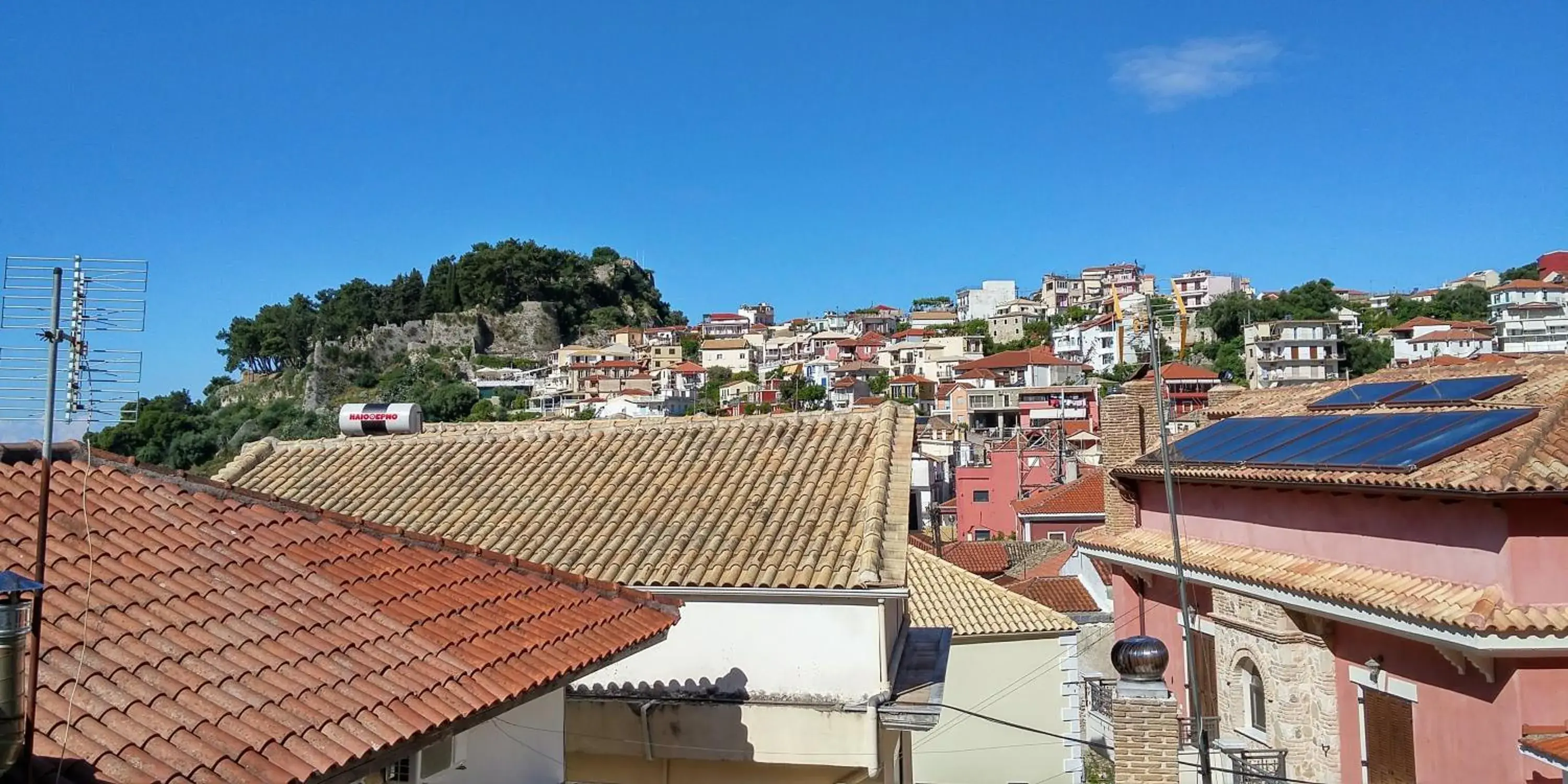 City view in San Nectarios