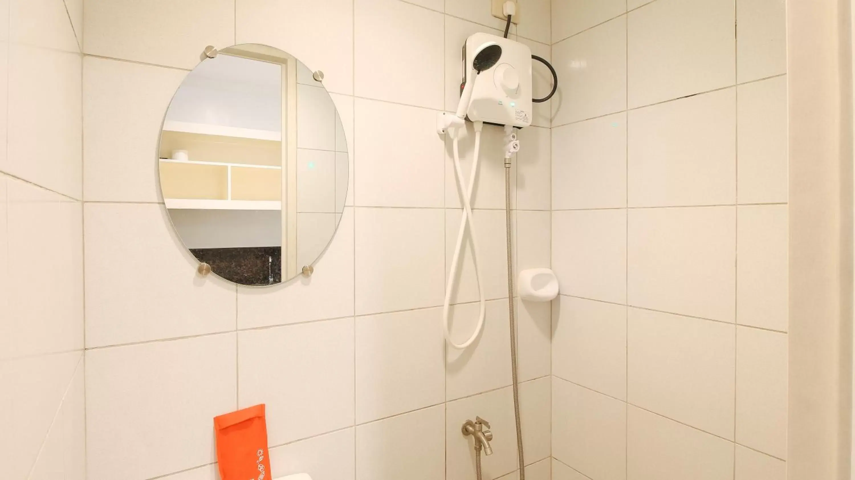 Shower, Bathroom in RedDoorz Plus @ Kamuning Quezon City