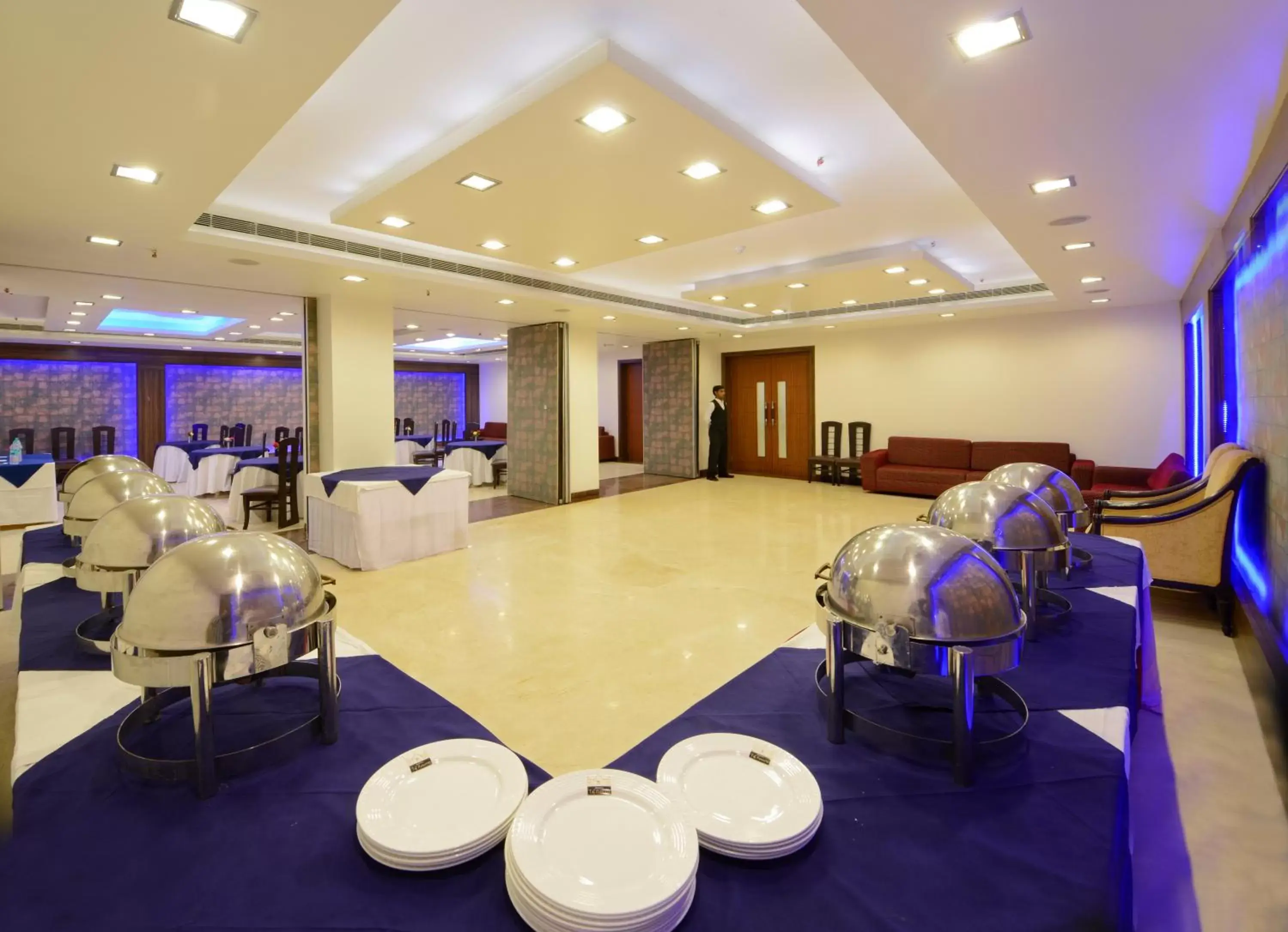 Restaurant/places to eat in Hotel Taj Resorts