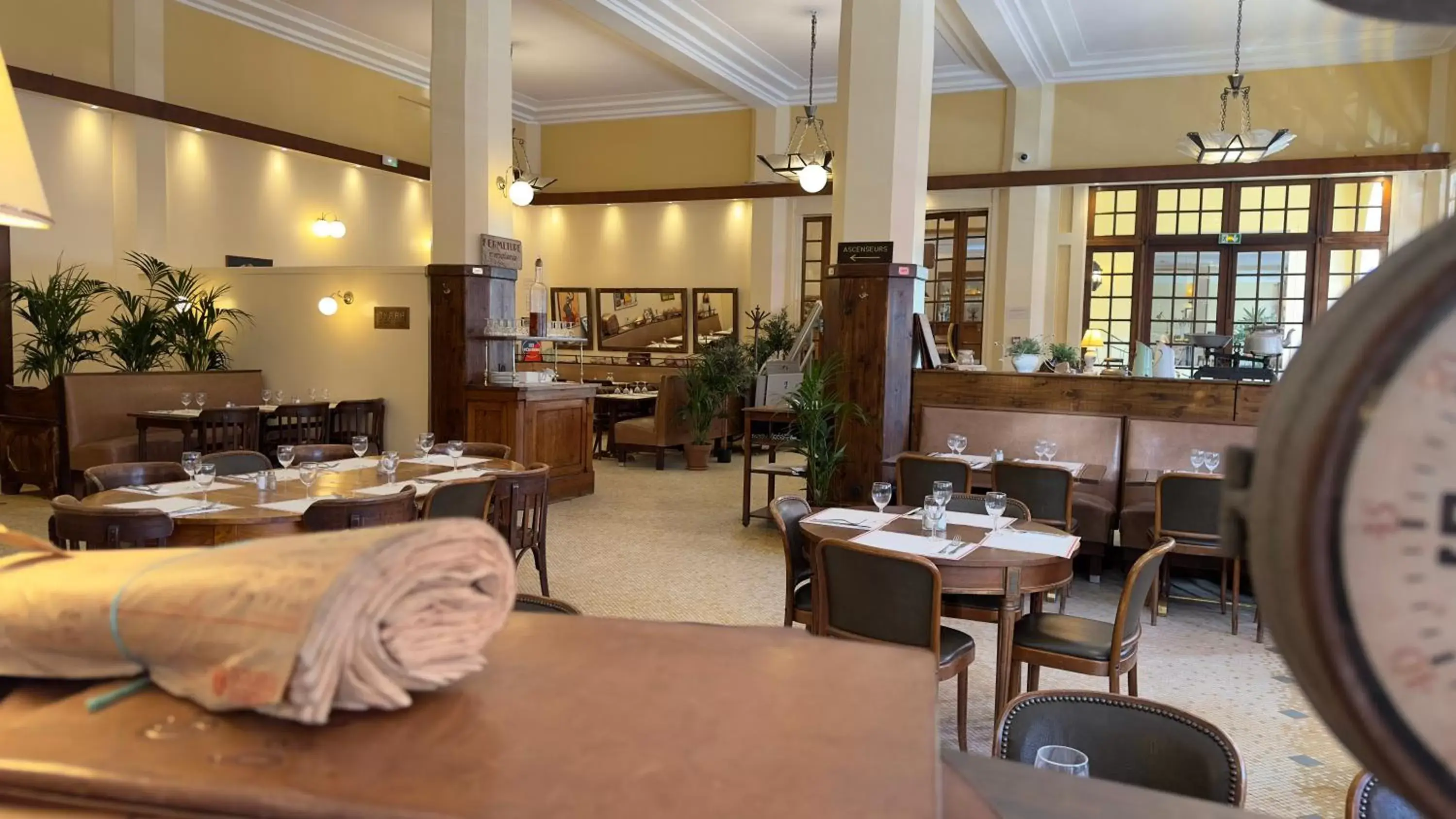 Restaurant/Places to Eat in L'Hotel De L'Esperance