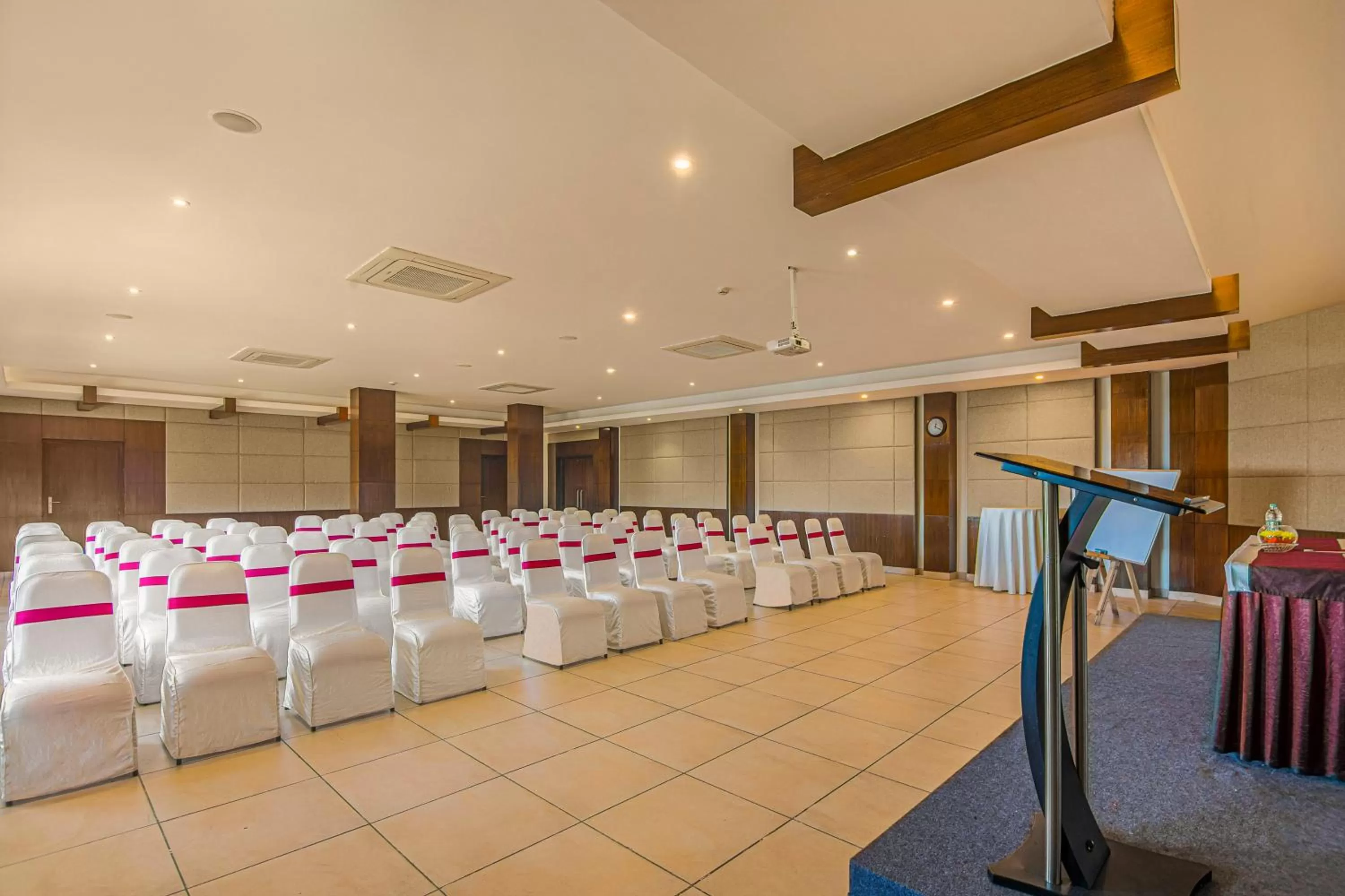 Banquet/Function facilities in Sterling Mussoorie