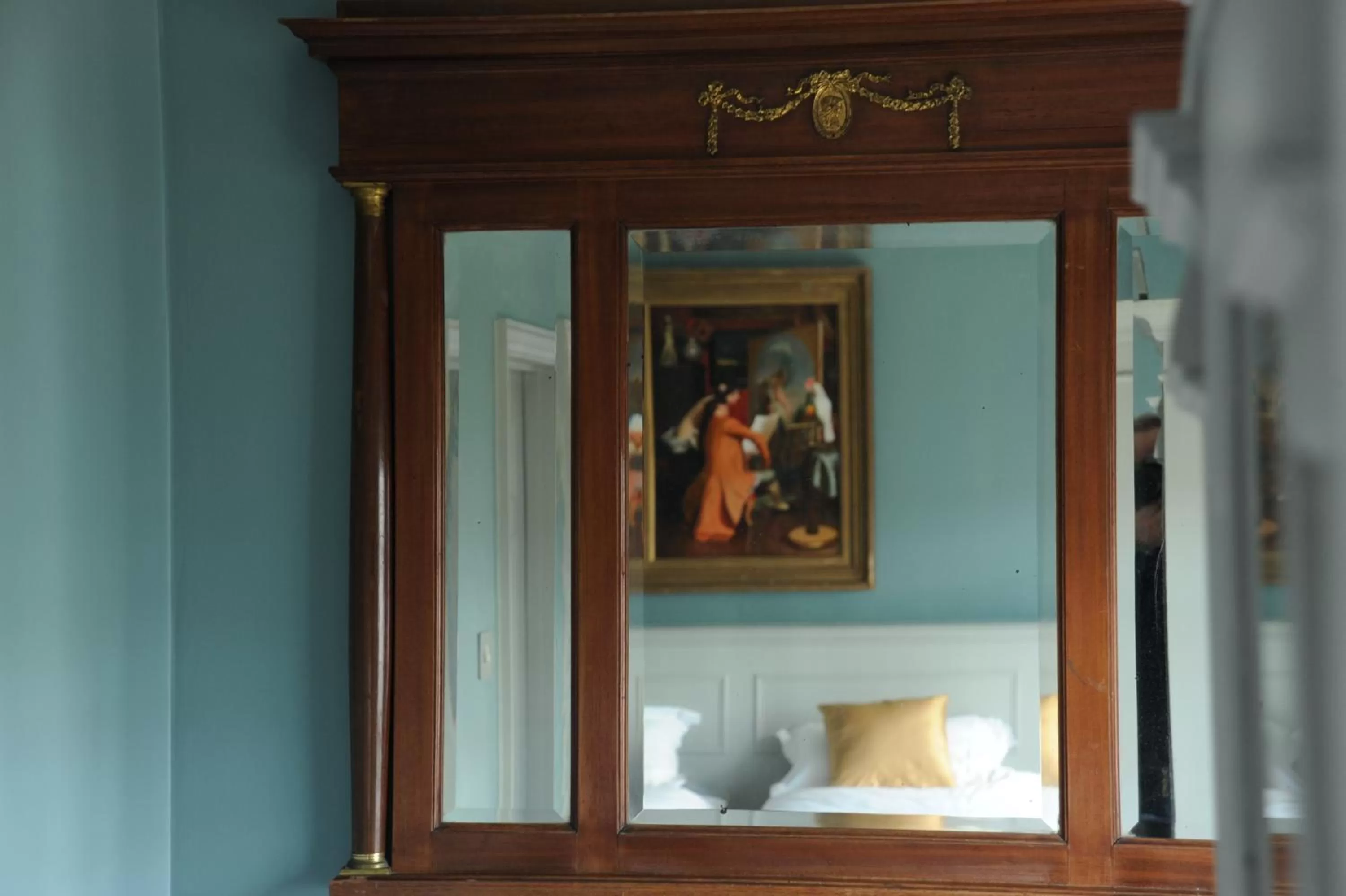 Decorative detail, Bed in The Tunbridge Wells Hotel