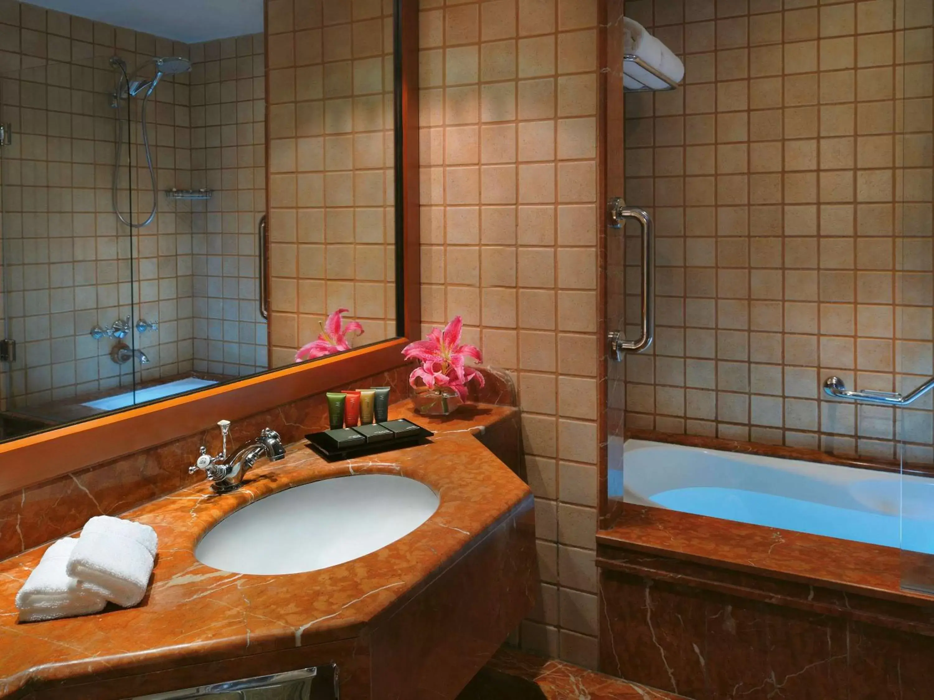 Bathroom in Mövenpick Hotel Jeddah