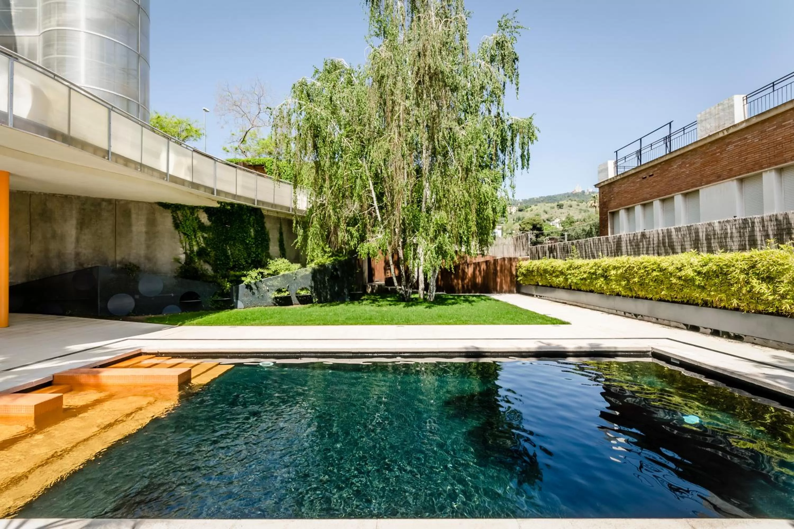 Garden in Ikonik Anglí