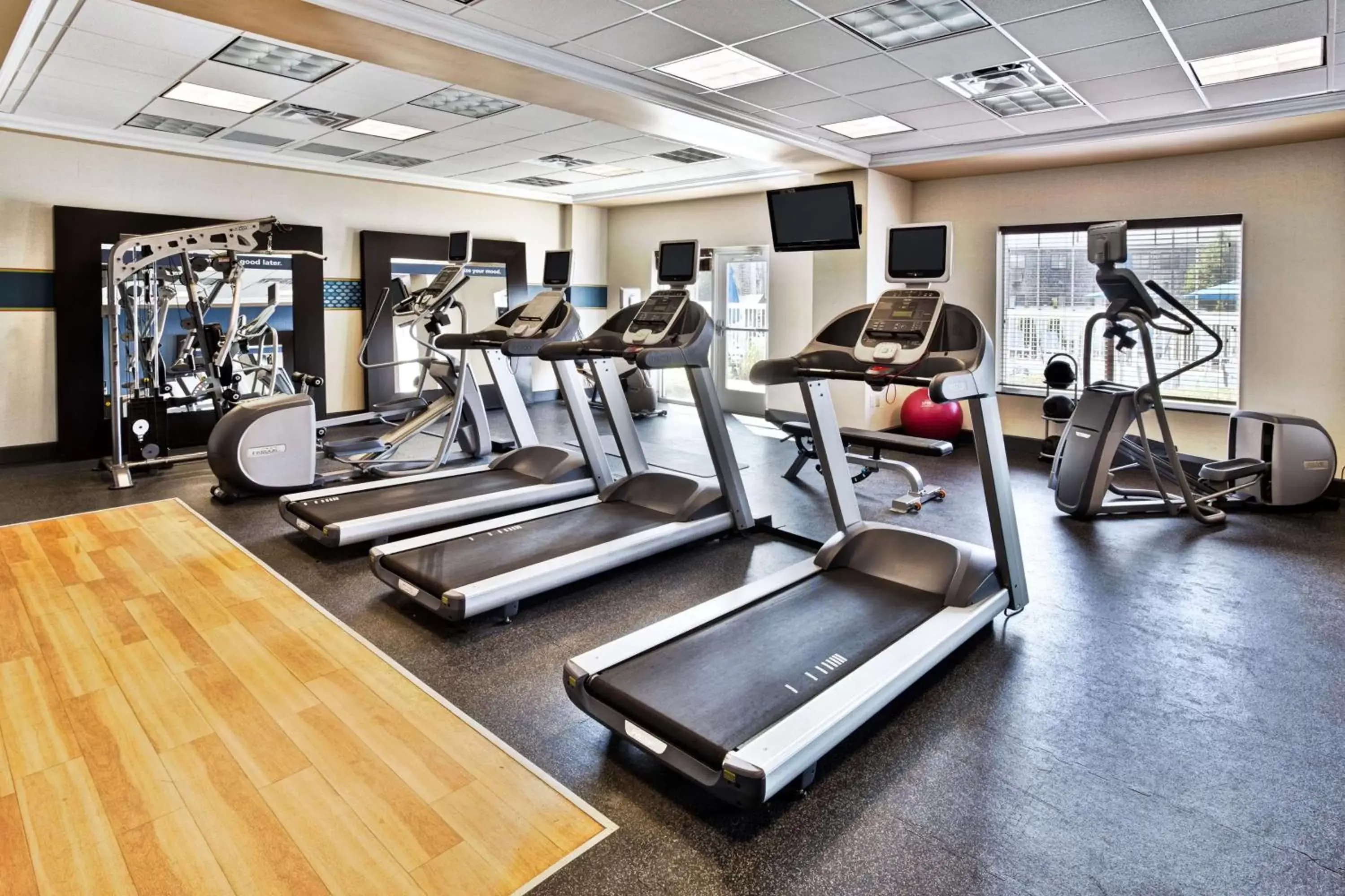 Fitness centre/facilities, Fitness Center/Facilities in Hampton Inn & Suites - Cape Cod / West Yarmouth