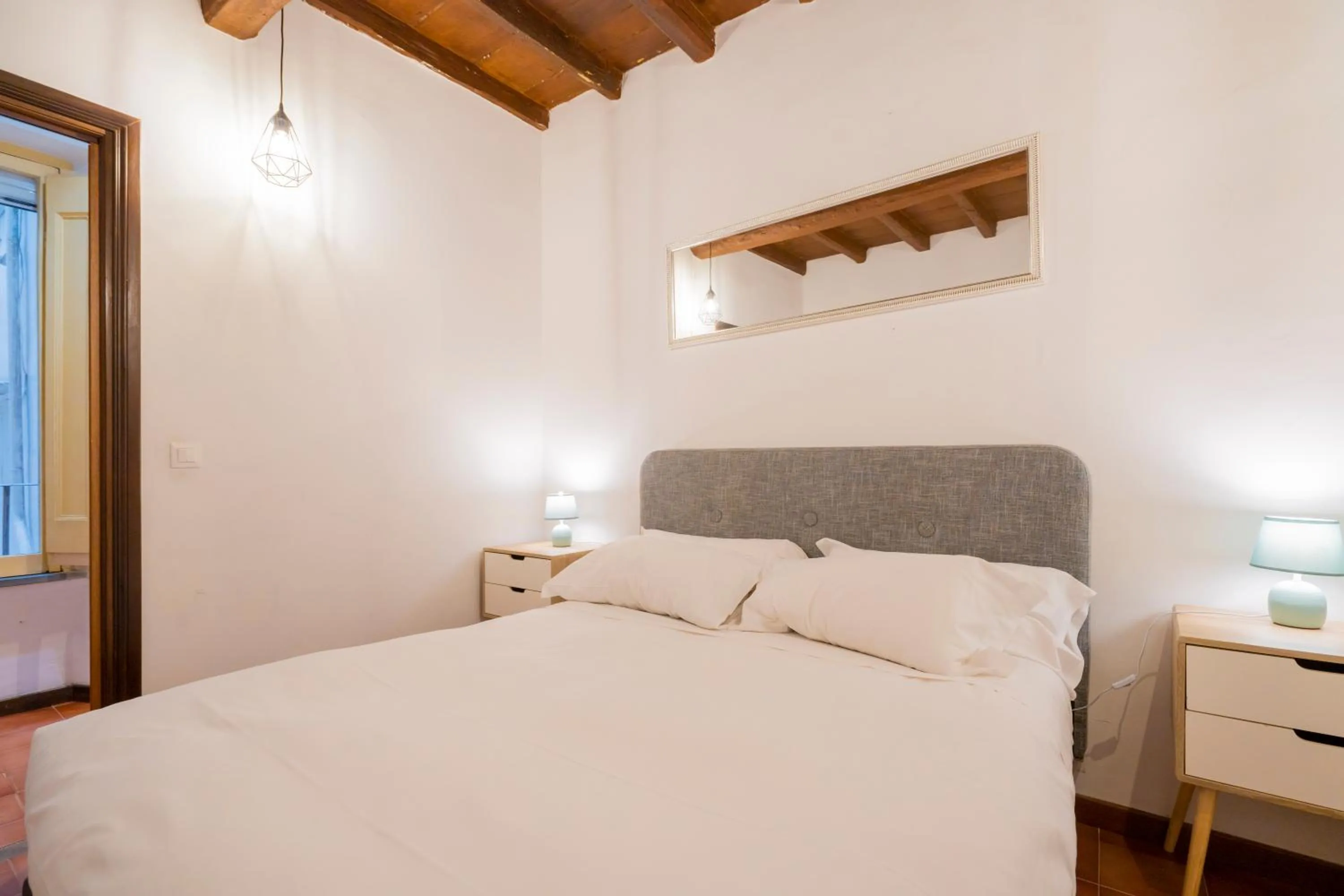 Apartment in Campo de' Fiori 34