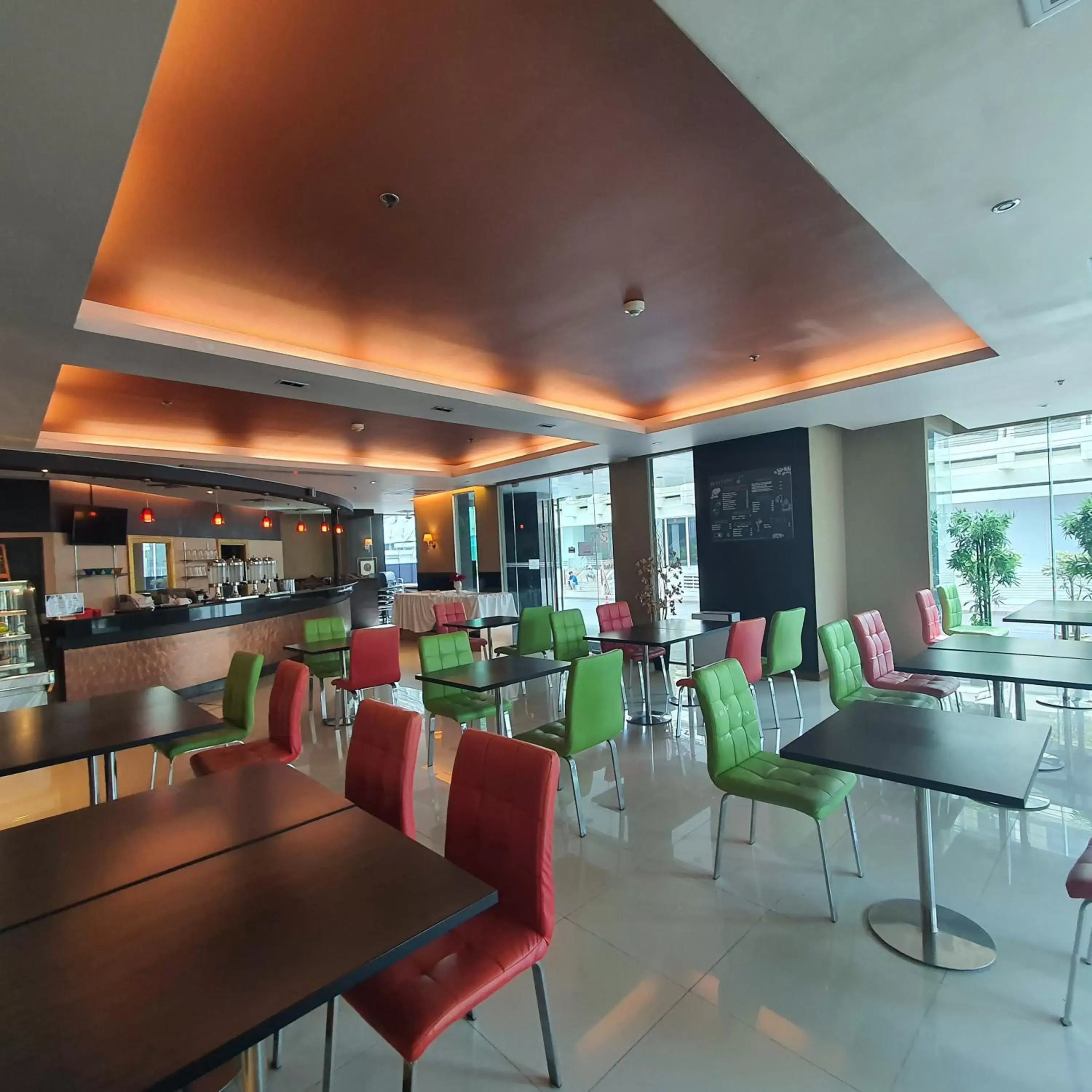 Restaurant/Places to Eat in Admiral Premier Bangkok