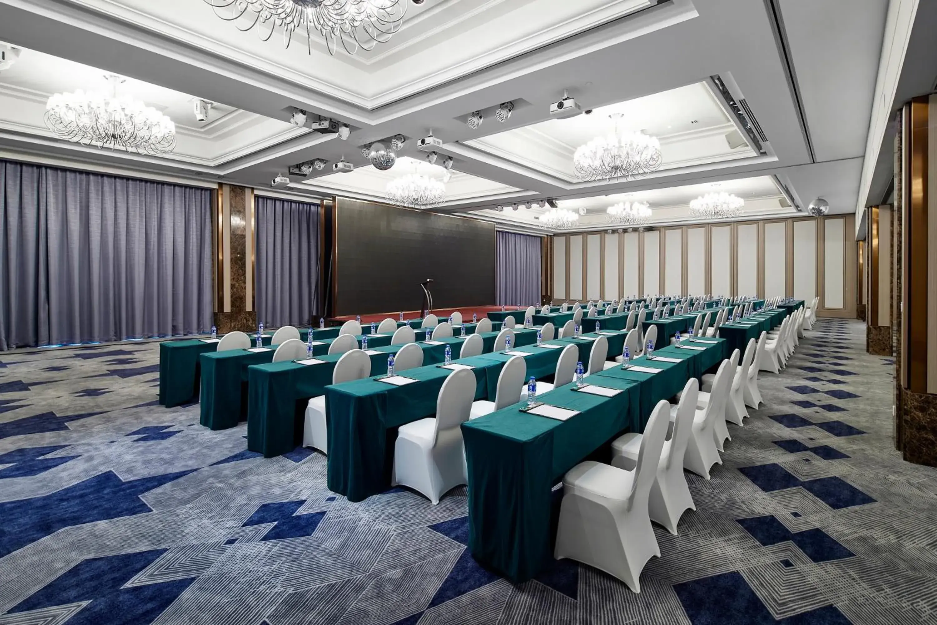 Meeting/conference room in Evergreen Laurel Hotel, Shanghai