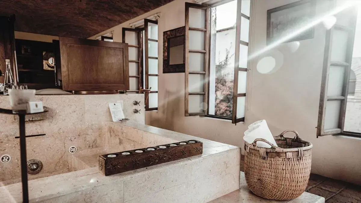 Bath, Bathroom in Hacienda Sepulveda Hotel & Spa