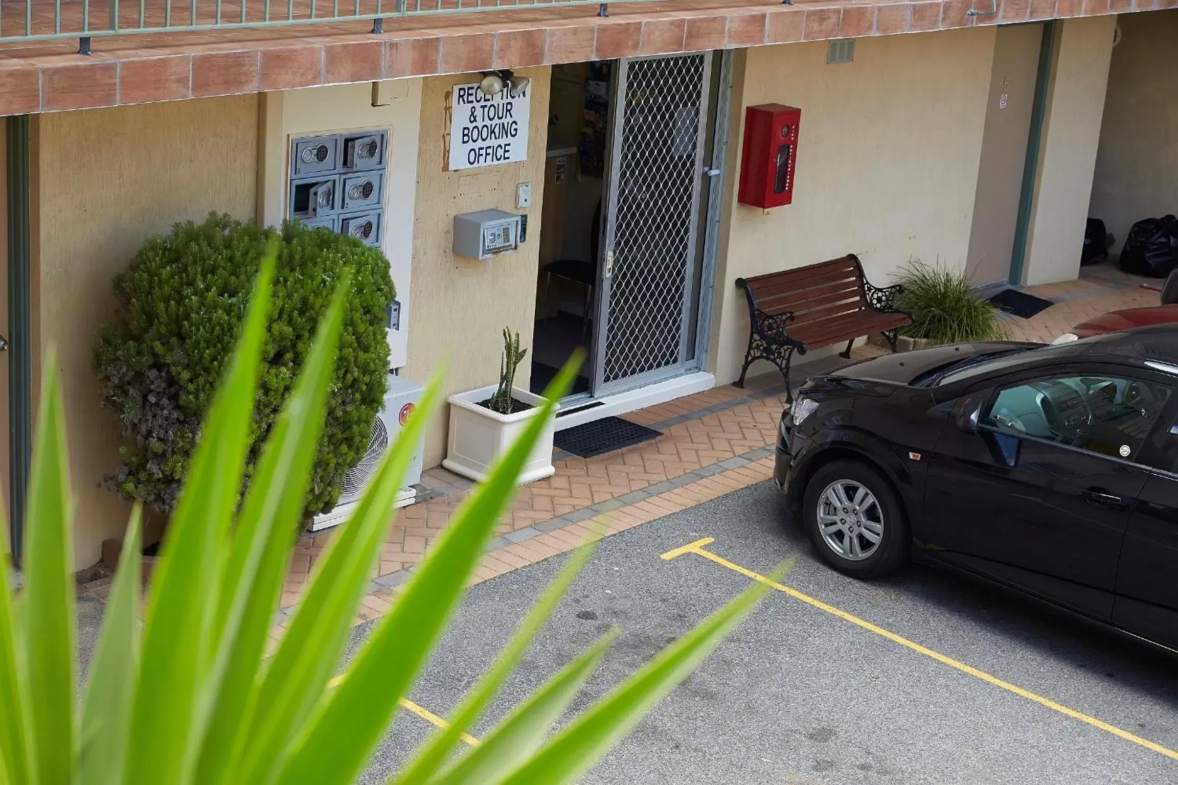 Lobby or reception, Patio/Outdoor Area in Ocean View Motel