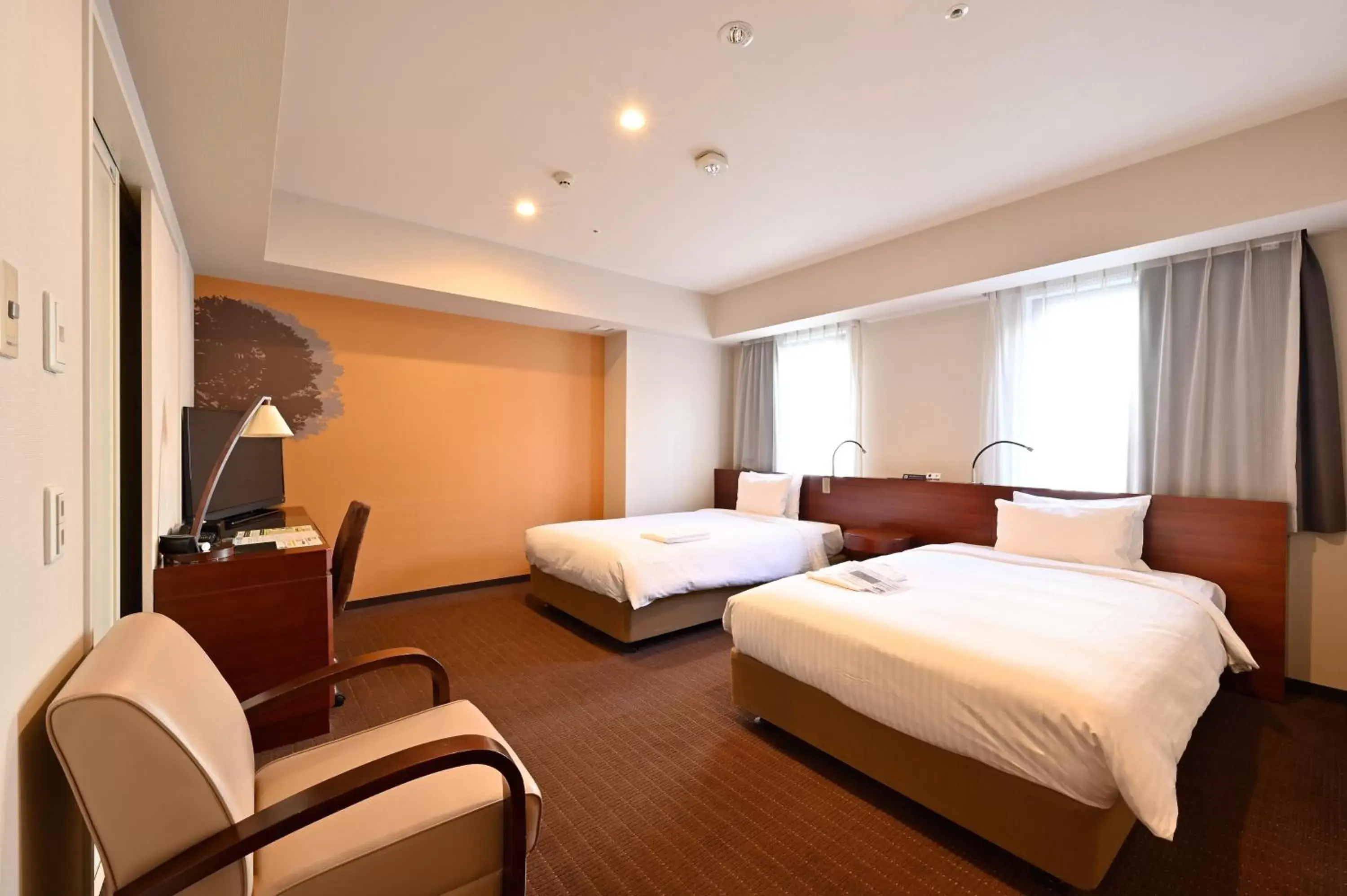 Photo of the whole room in Hotel Keihan Sapporo