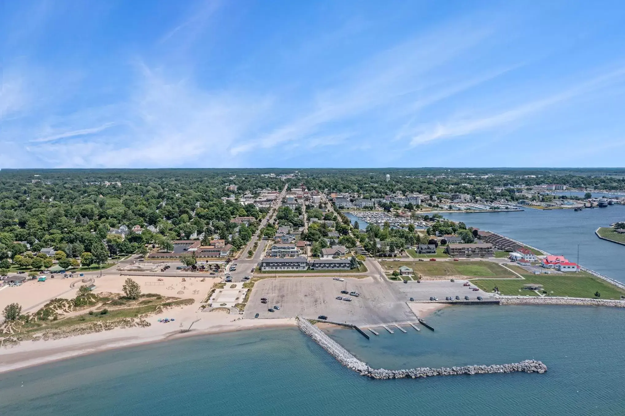 Property building, Bird's-eye View in Snyders Shoreline Inn