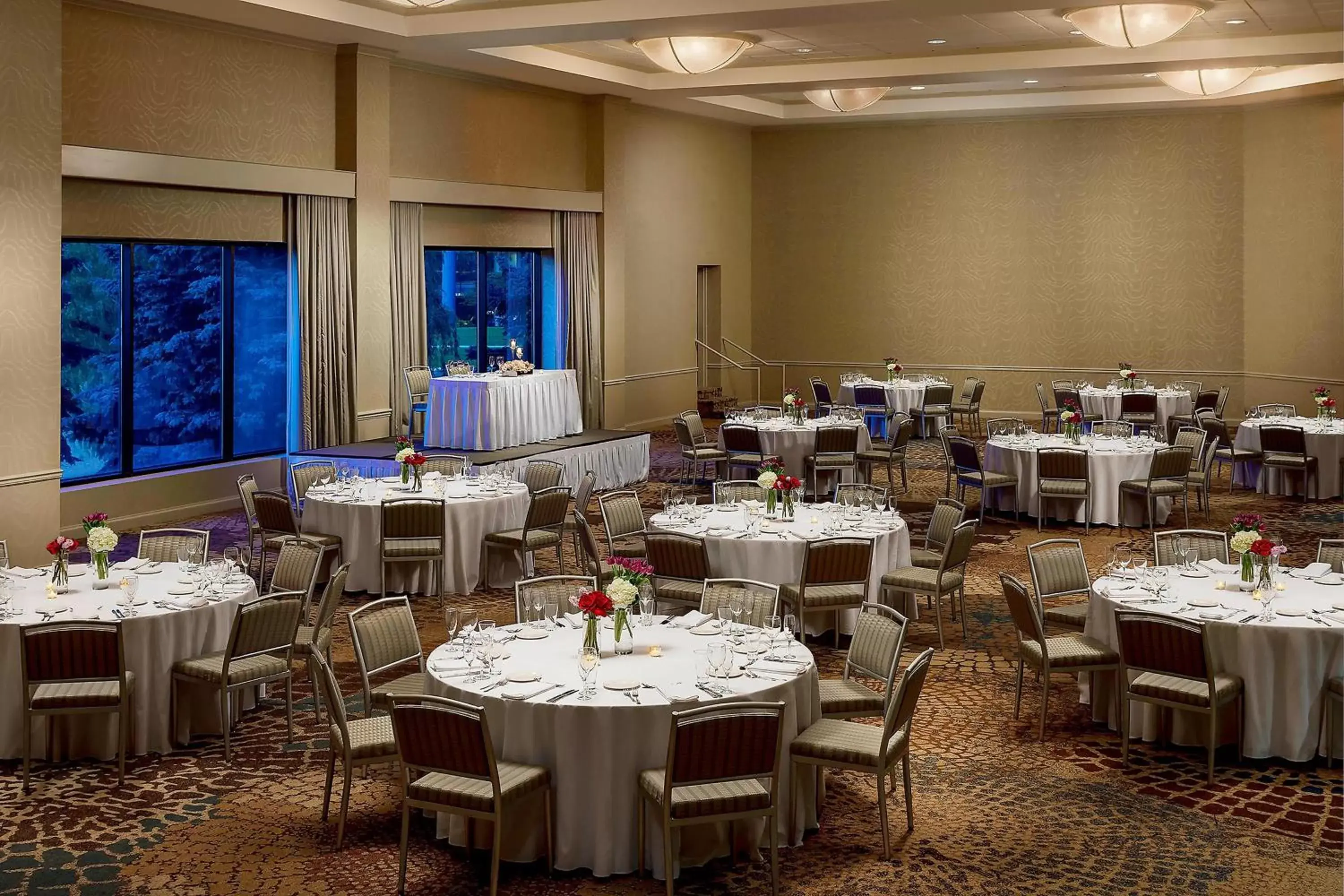 Meeting/conference room, Restaurant/Places to Eat in The Westin Chicago Northwest