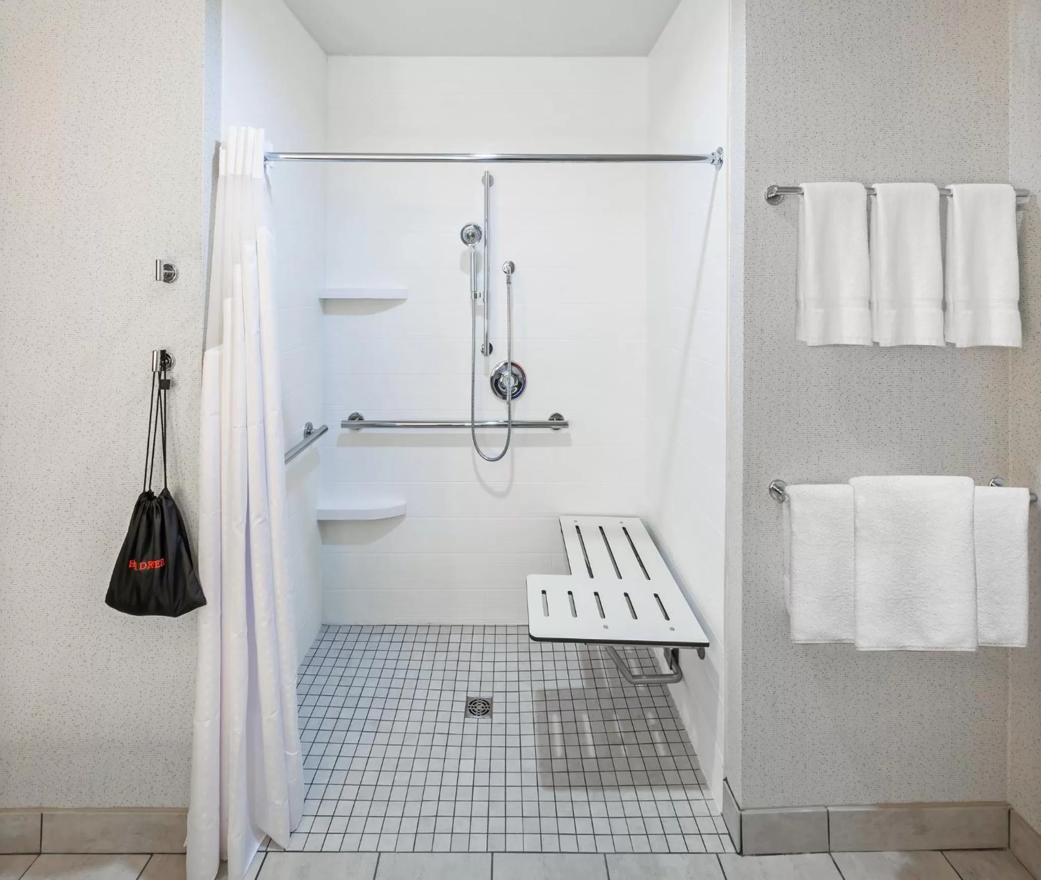 King Room - Hearing Accessible - Non-Smoking in Holiday Inn Express & Suites - Coffeyville, an IHG Hotel