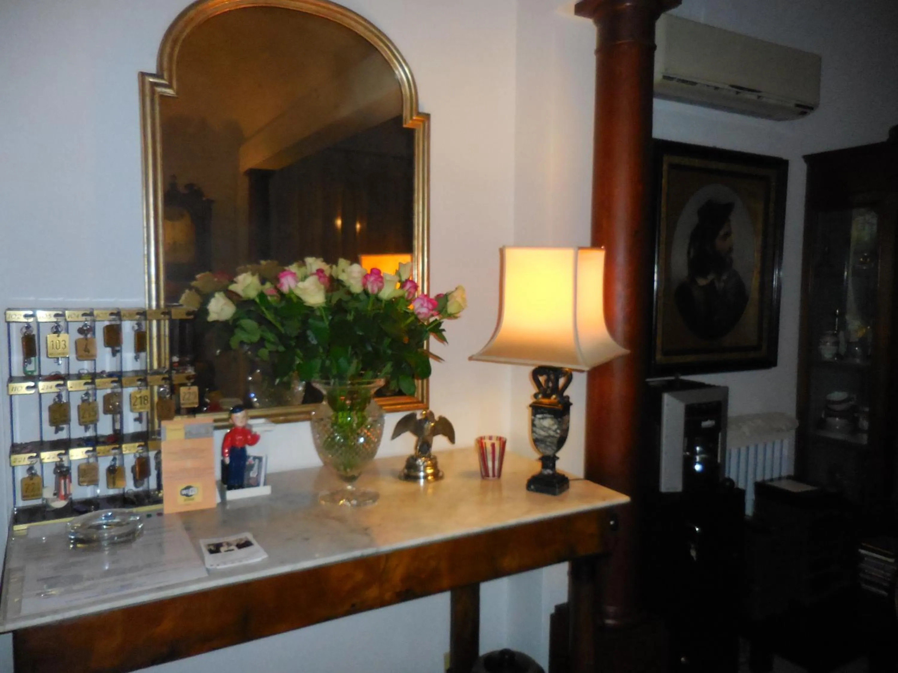 Decorative detail in Hotel Il Falchetto