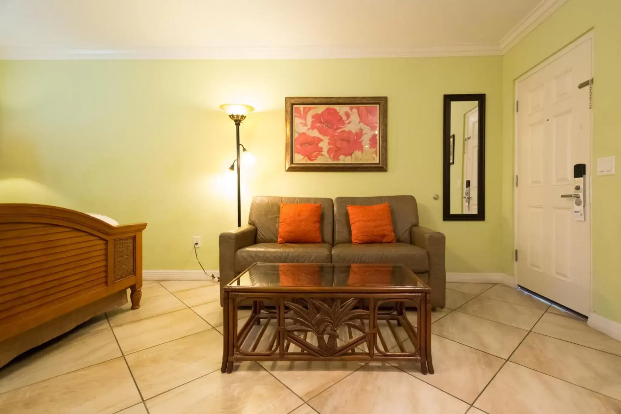 Living room, Seating Area in Tropical Beach Resorts - Sarasota