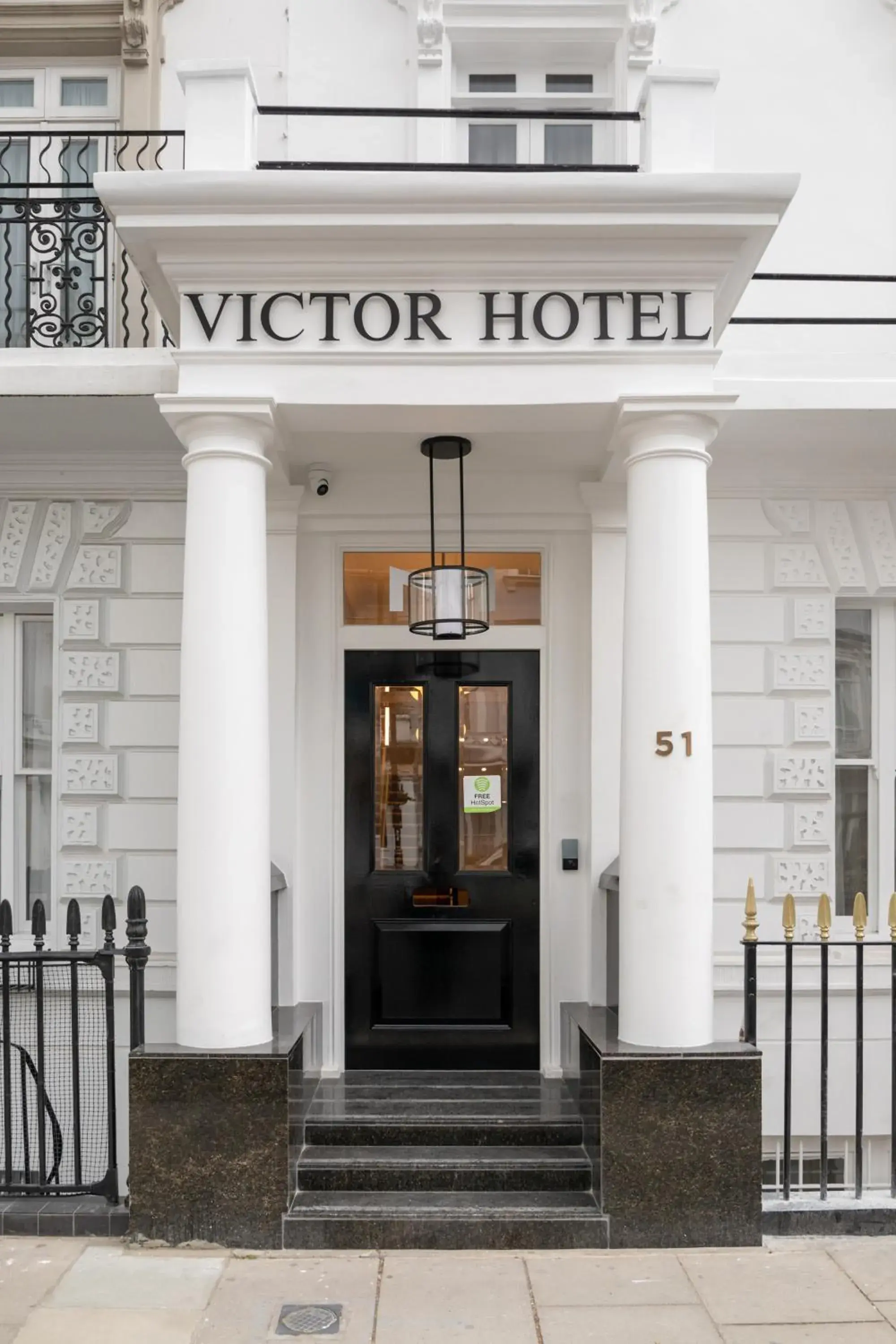 Property building in Victor Hotel - London Victoria