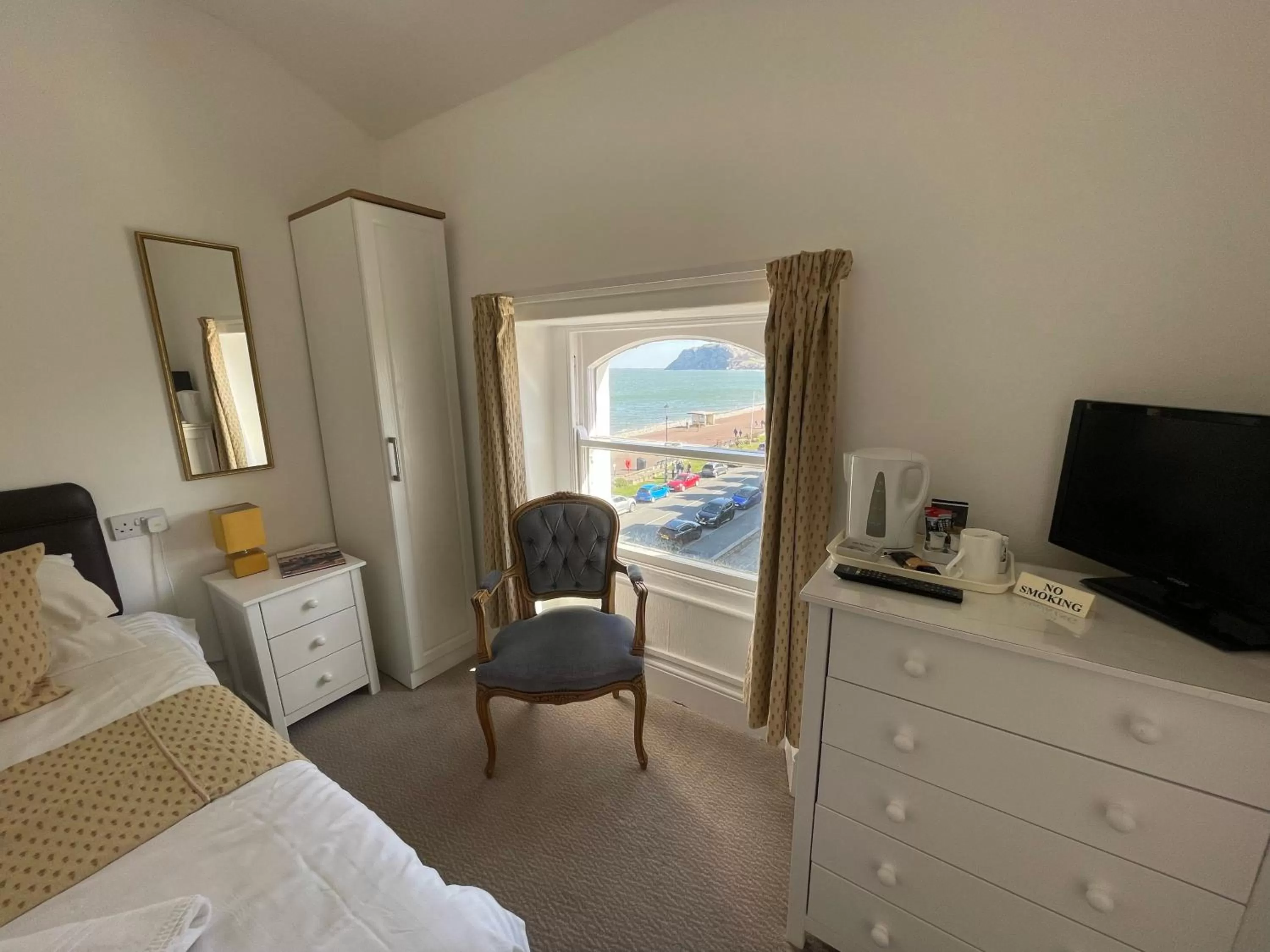 Bedroom, TV/Entertainment Center in The Shelbourne