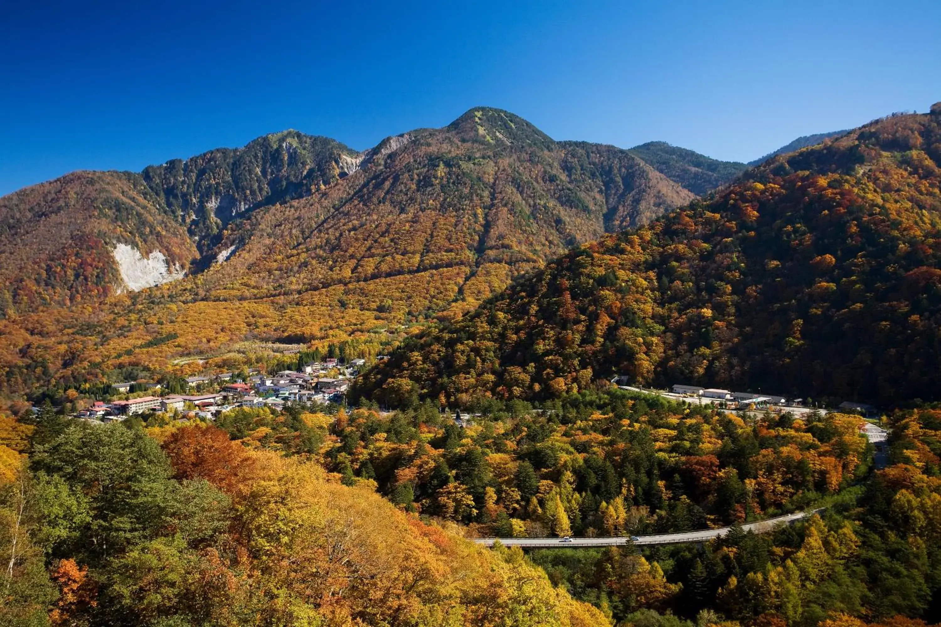 Neighbourhood, Mountain View in Okuhida Hot spring Miyama Ouan