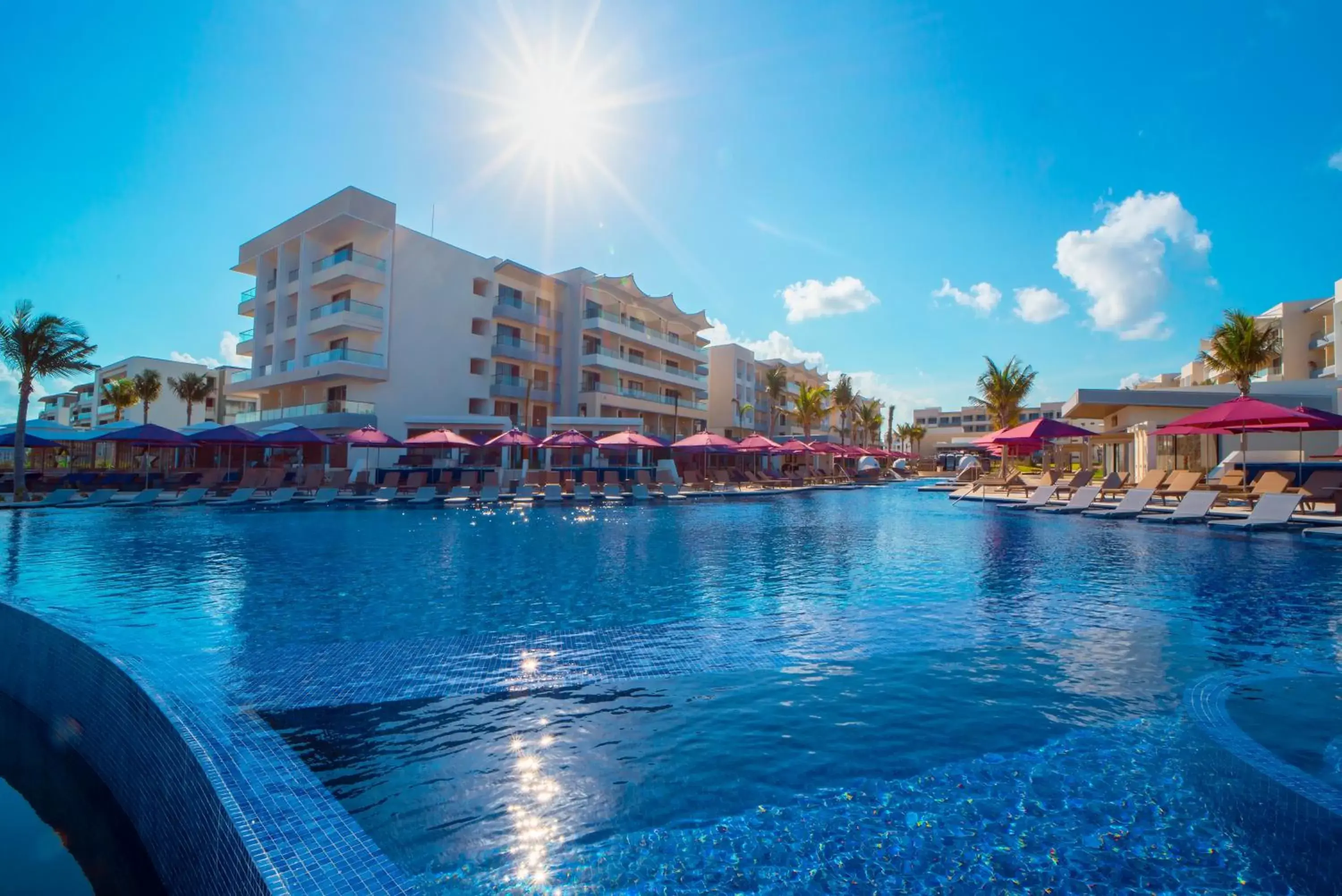 Swimming Pool in Planet Hollywood Cancun, An Autograph Collection All-Inclusive Resort