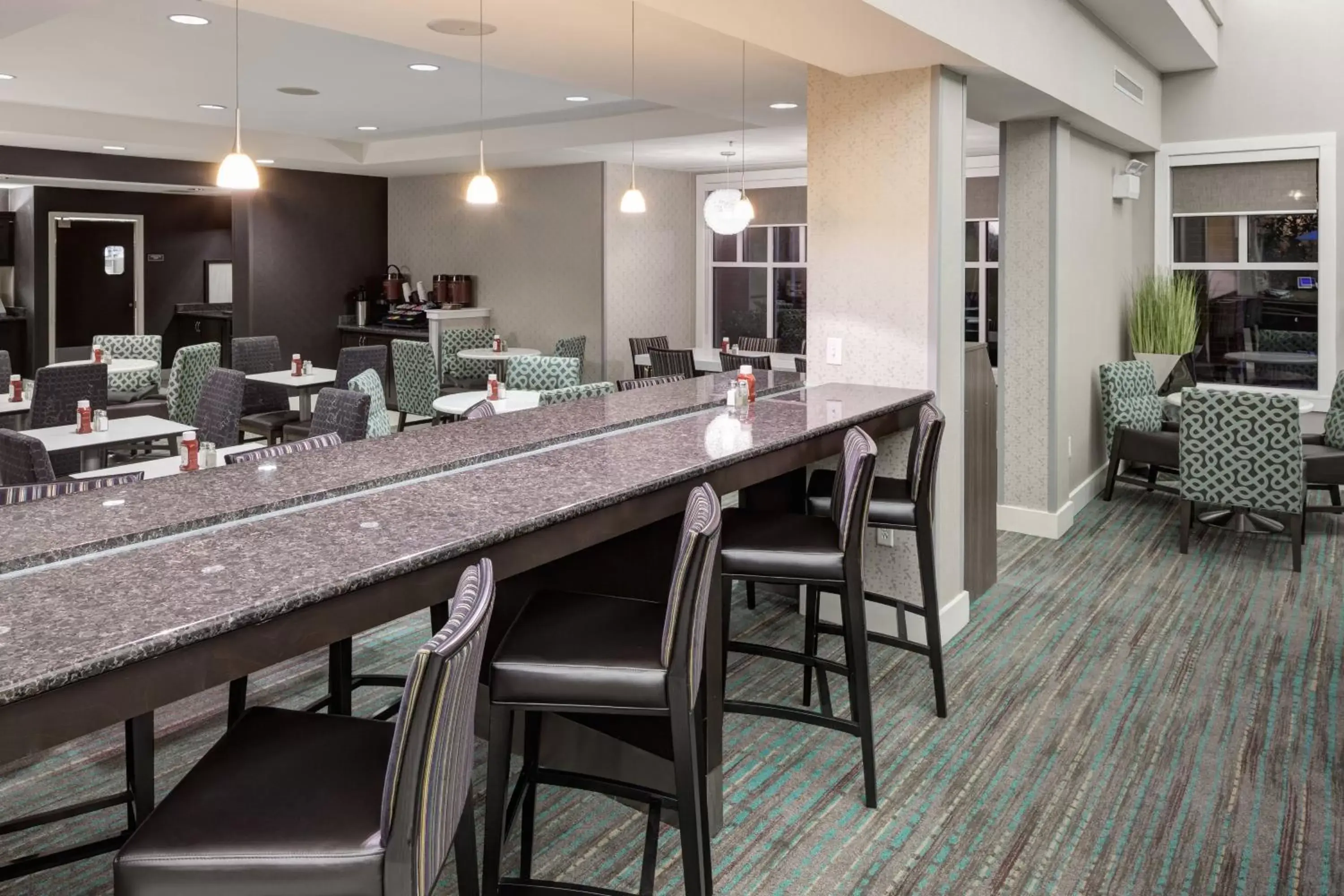 Restaurant/Places to Eat in Residence Inn by Marriott Franklin Cool Springs