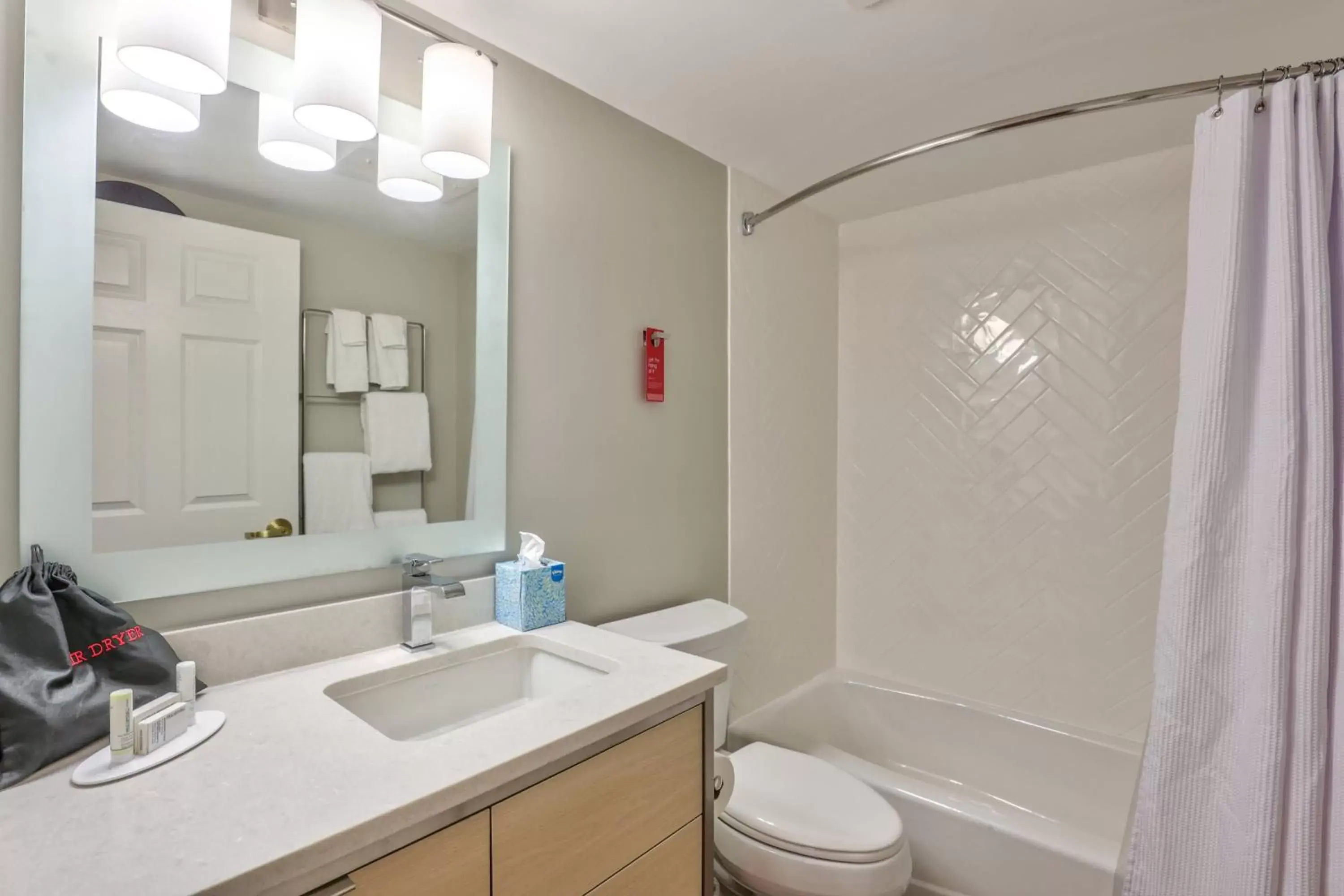 Bathroom in TownePlace Suites Tallahassee North/Capital Circle