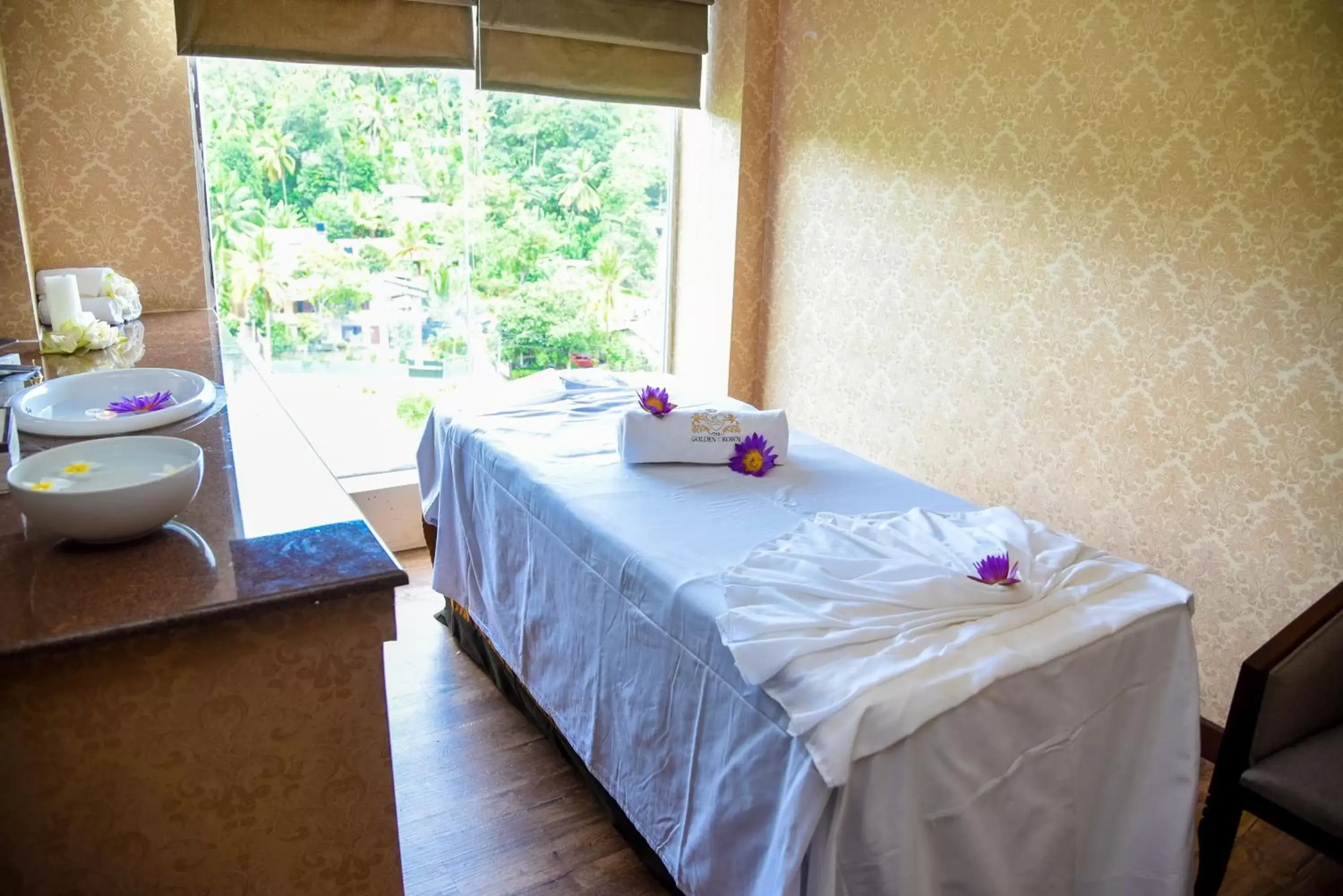 Massage, Spa/Wellness in The Golden Crown Hotel