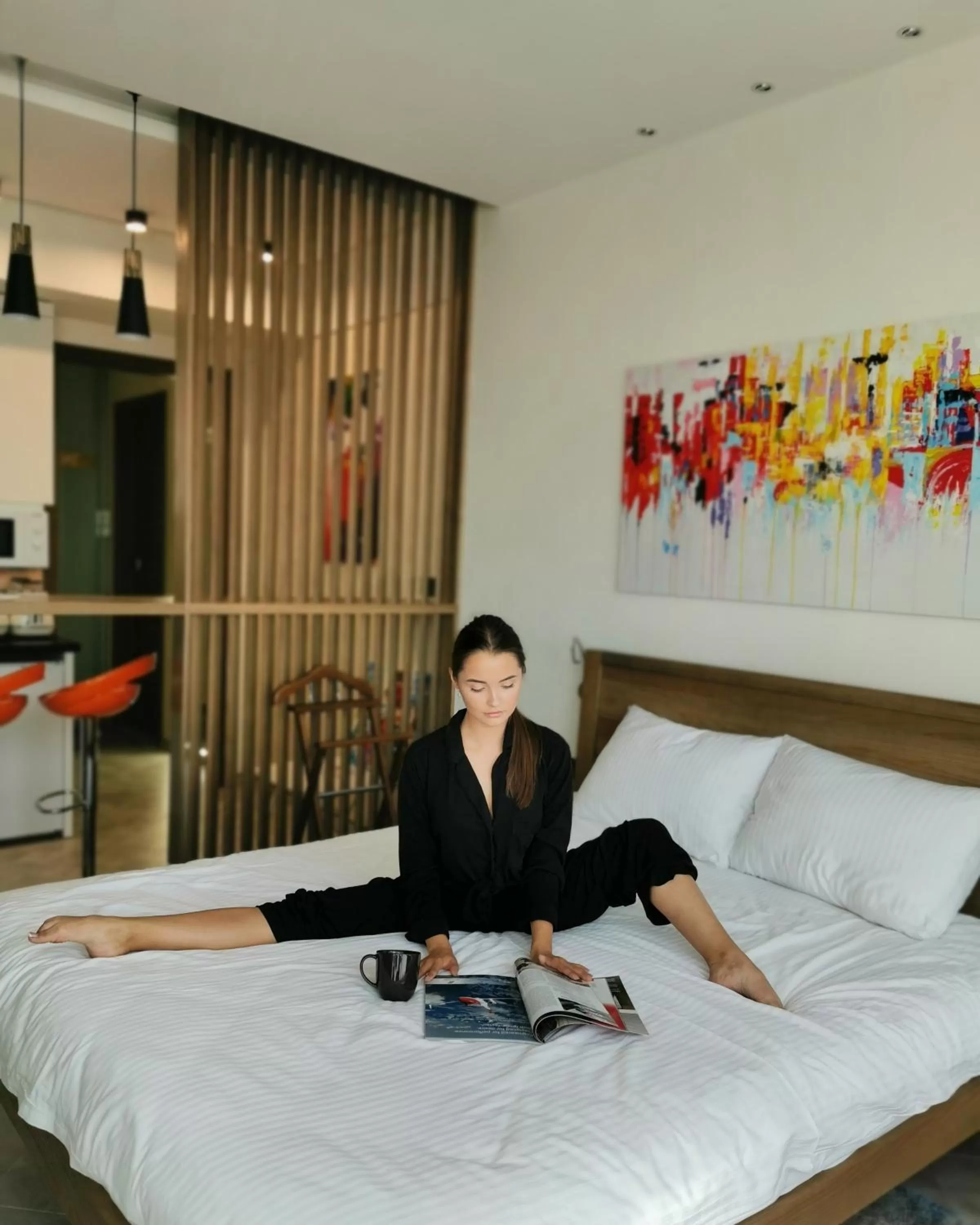 People, Bed in ACCOMMODO192