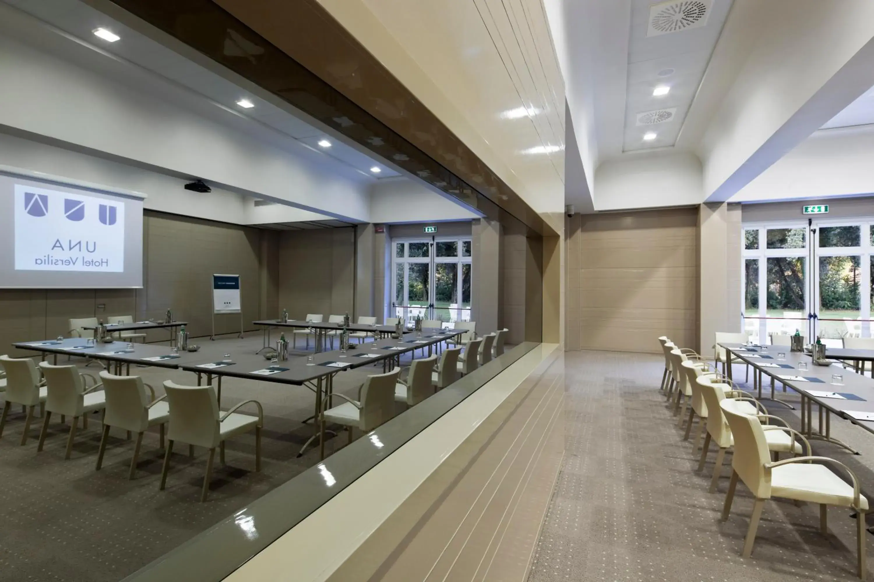 Meeting/conference room, Restaurant/Places to Eat in Versilia Lido - UNA Esperienze