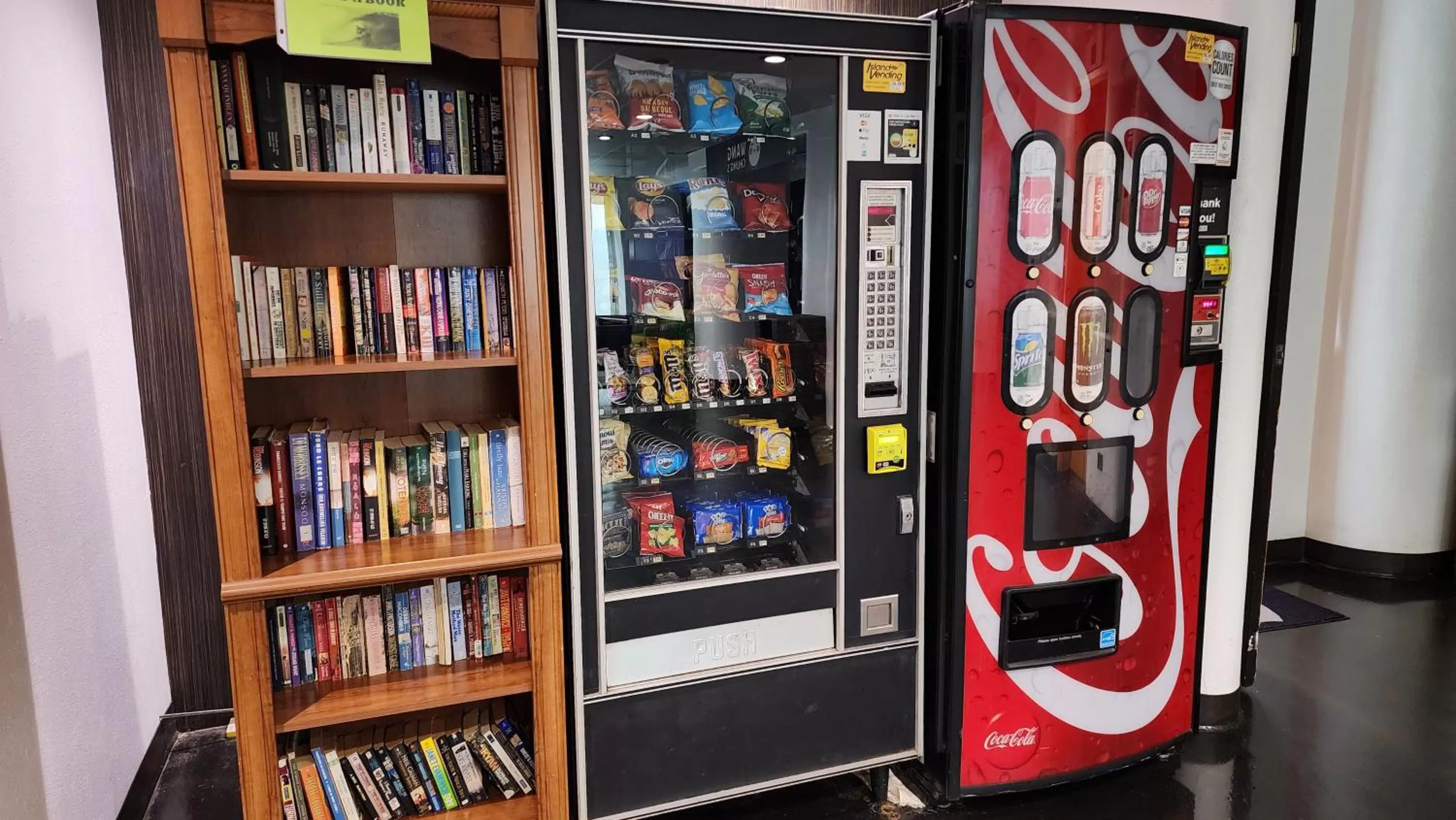 Library in Stay Hotel Waikiki