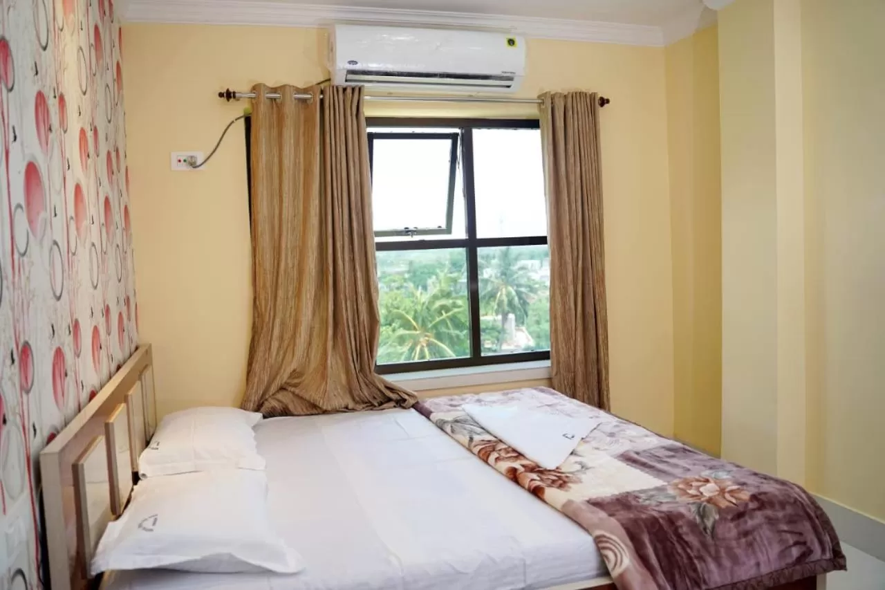 Standard Double Room in Hotel Royal Sunview