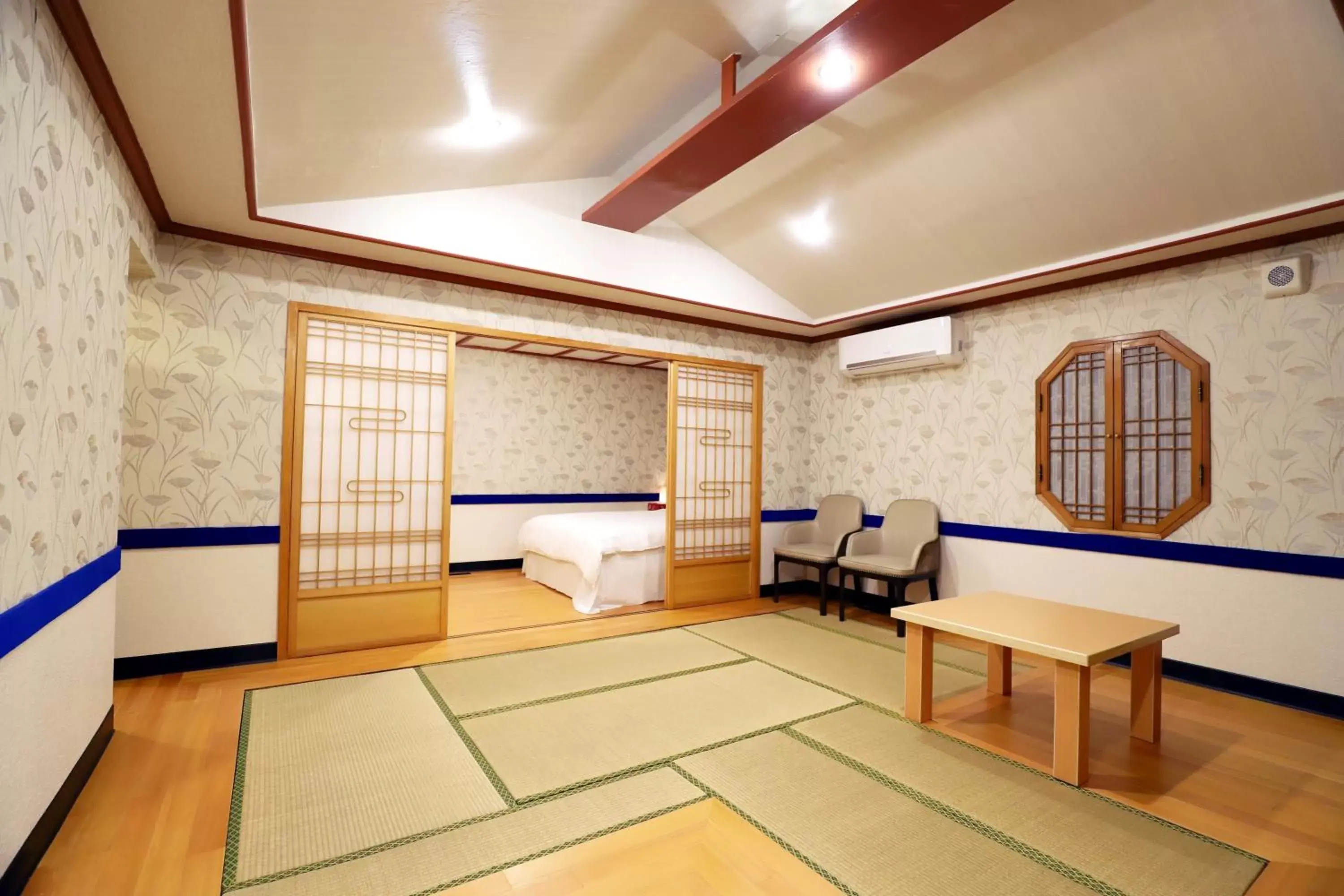 Seating Area in Gorgeous Hot Spring Resort