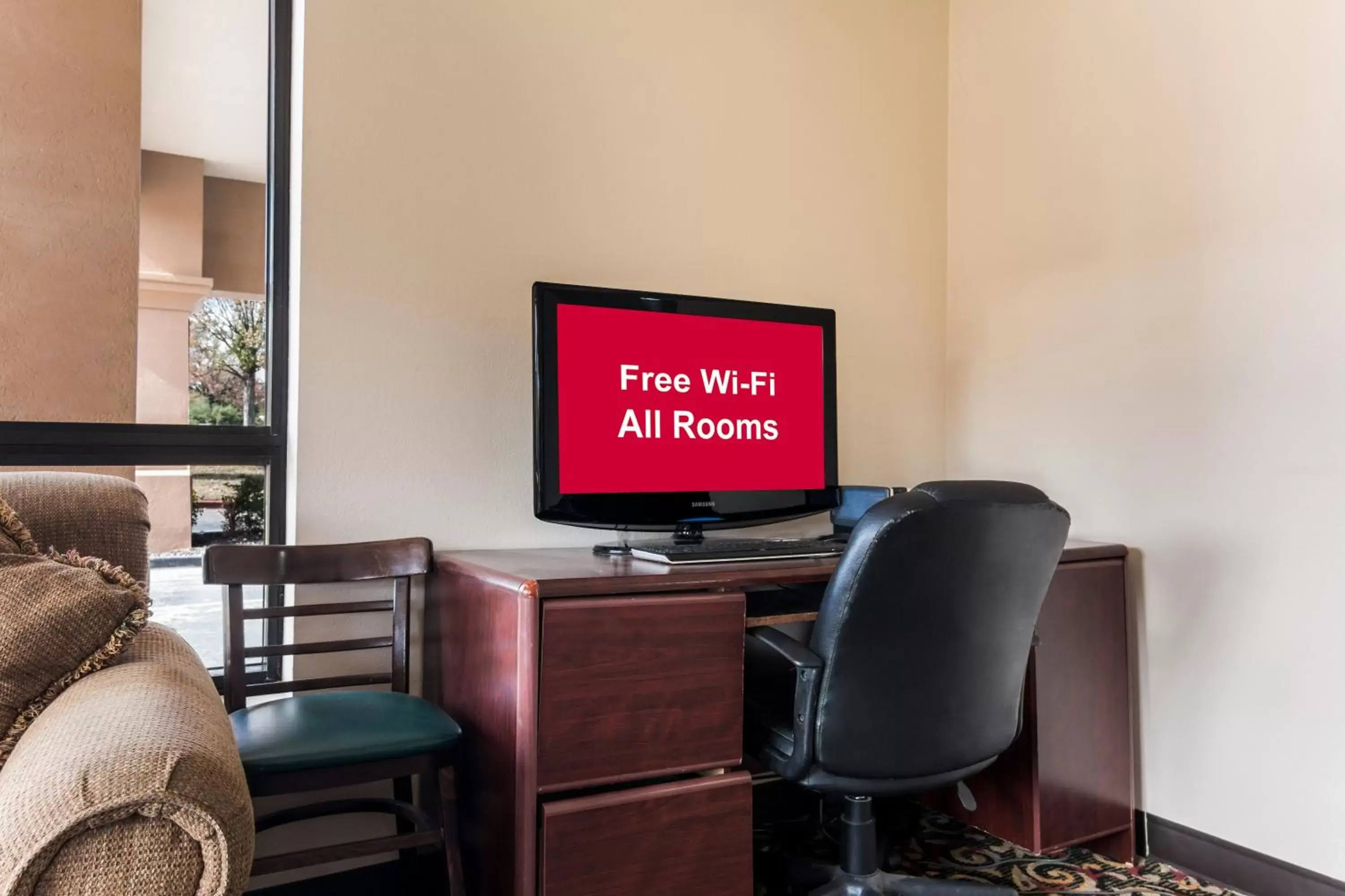 Business facilities in Red Roof Inn Texarkana