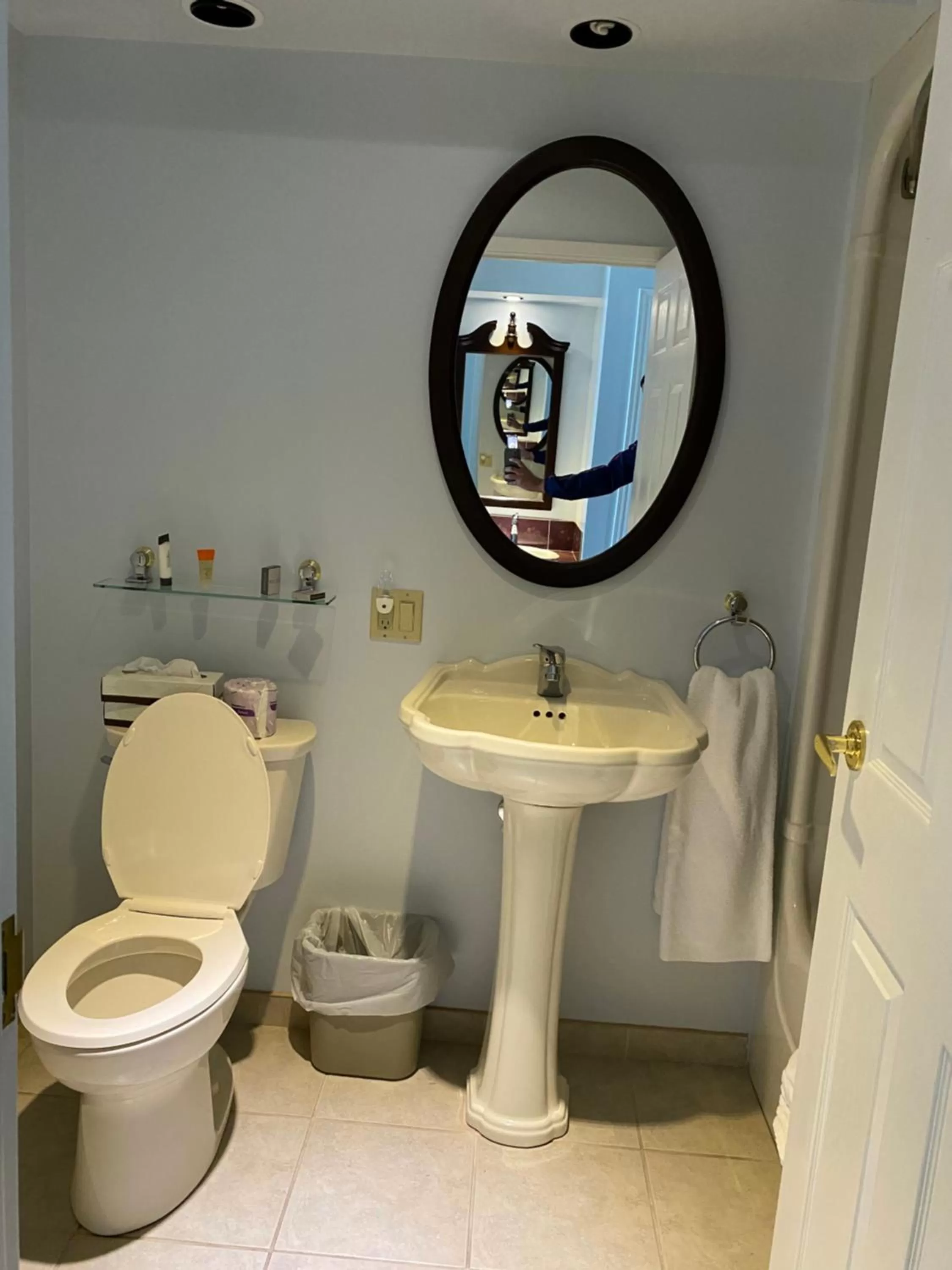 Bathroom in Auberge Gisele's Inn