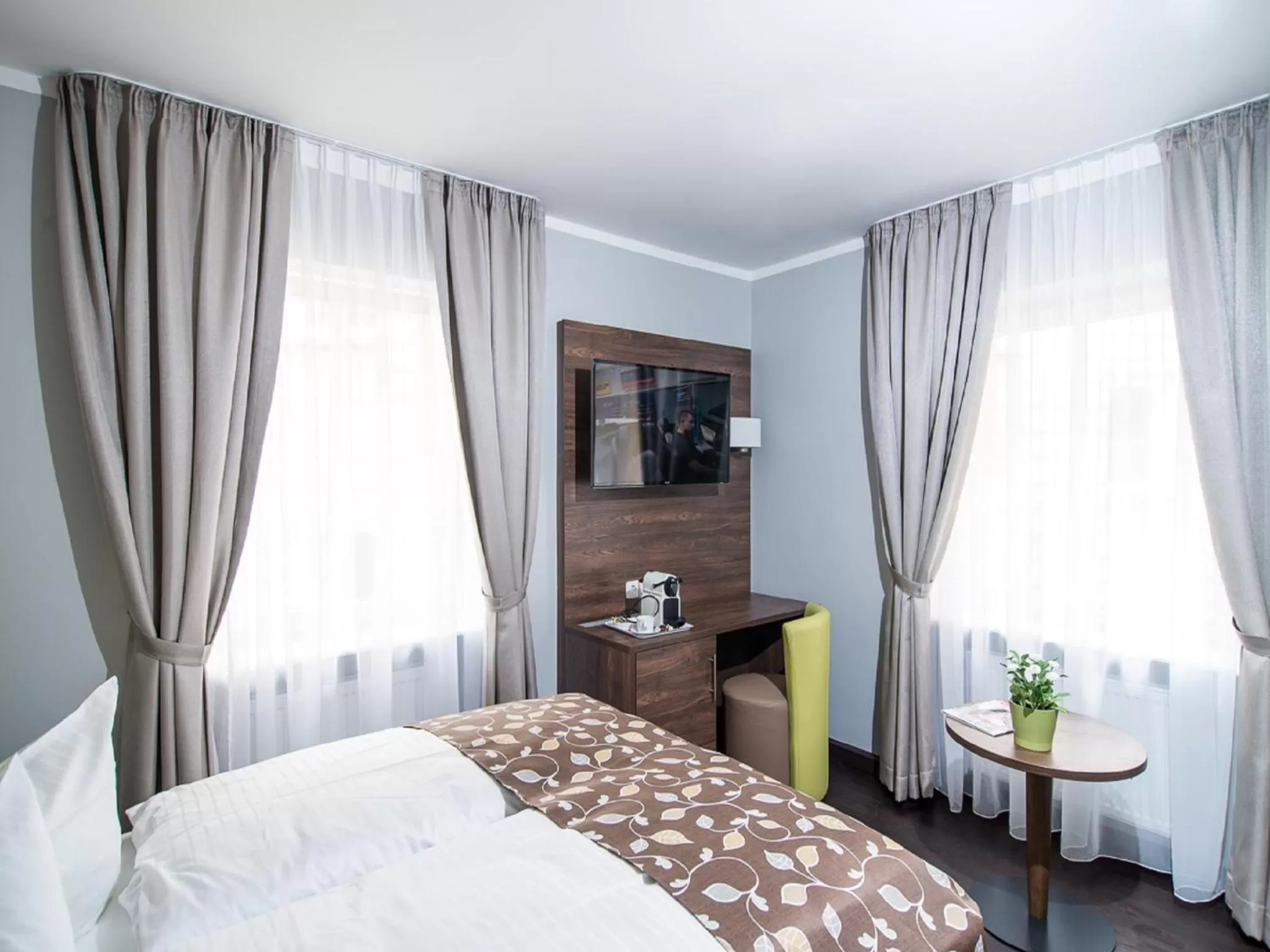 Day, Bed in BATU Apart Hotel